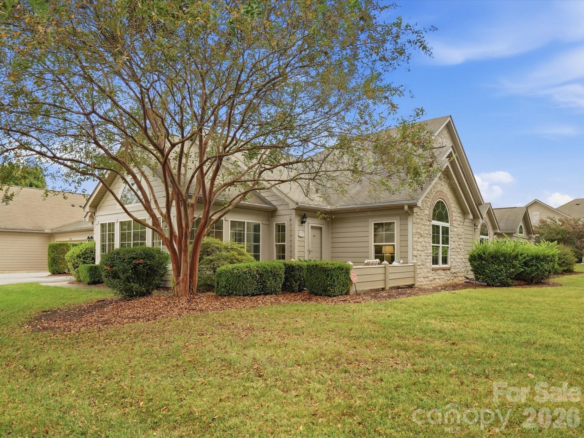 3546 S Bank Court Property Photo 4