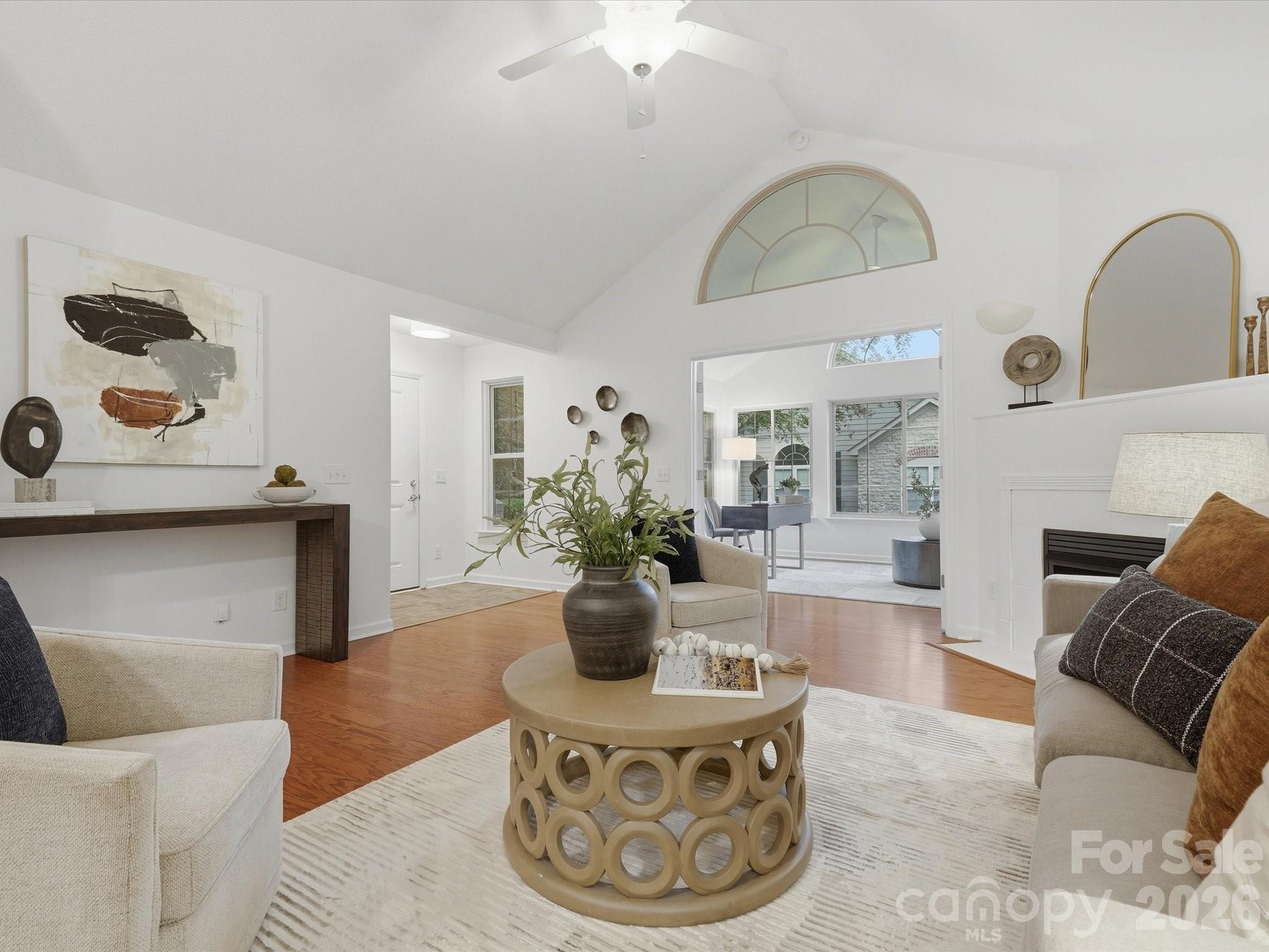 3546 S Bank Court Property Photo 7