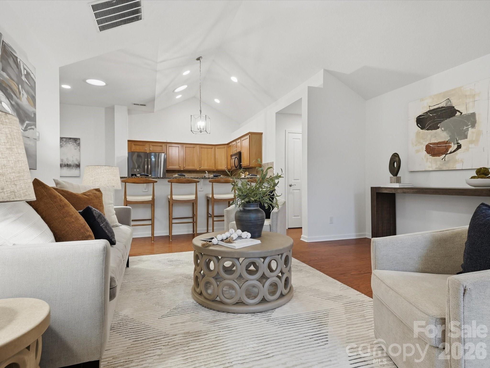 3546 S Bank Court Property Photo 9