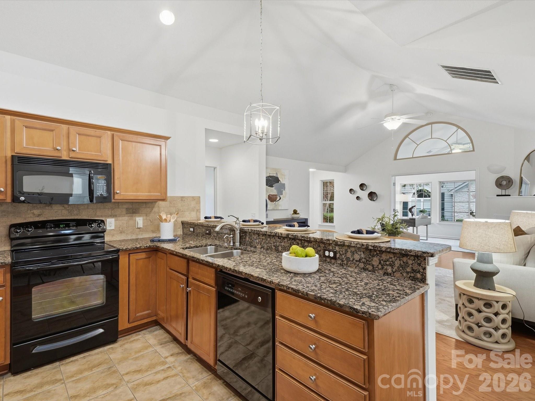3546 S Bank Court Property Photo 12