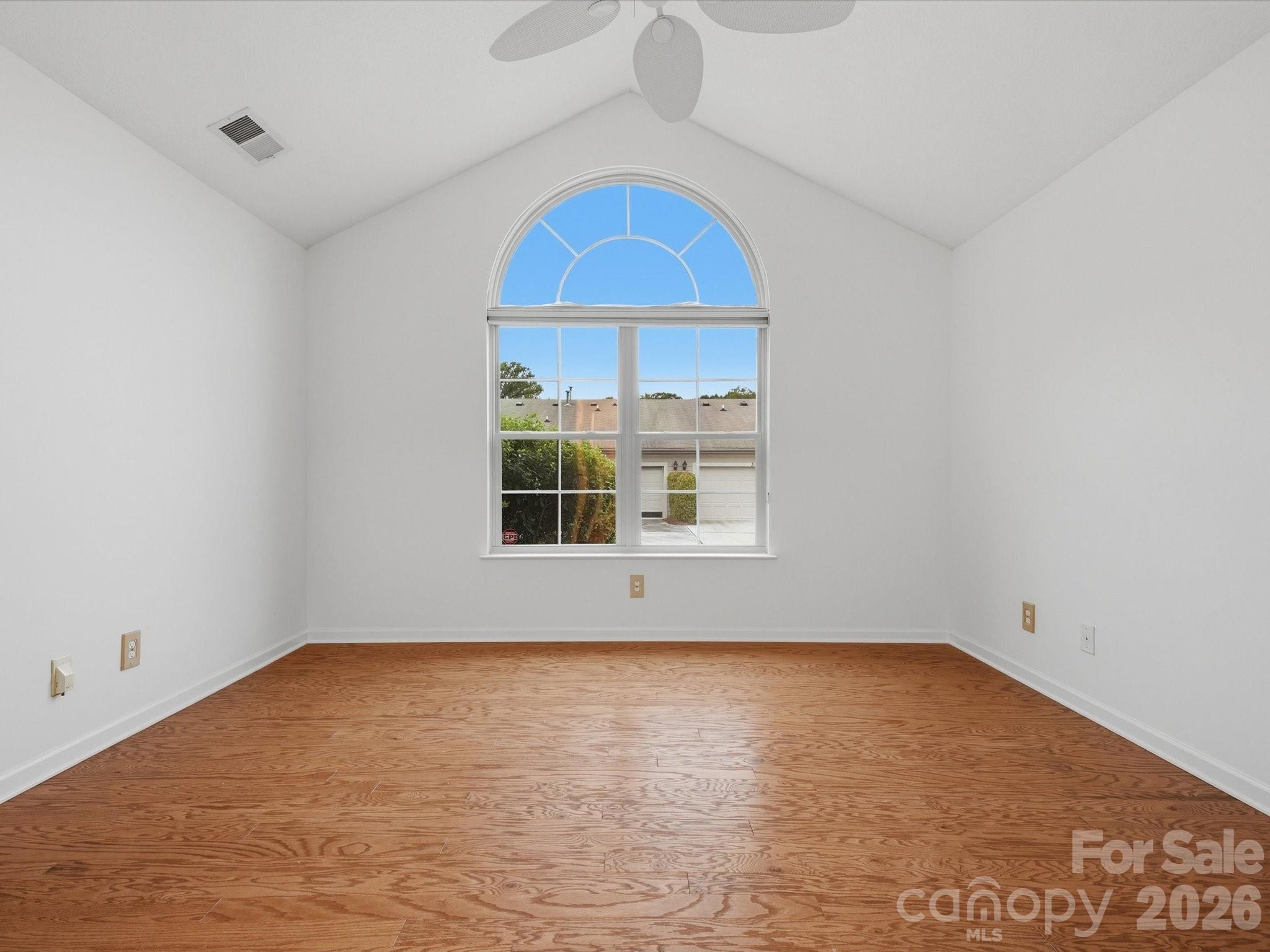 3546 S Bank Court Property Photo 20