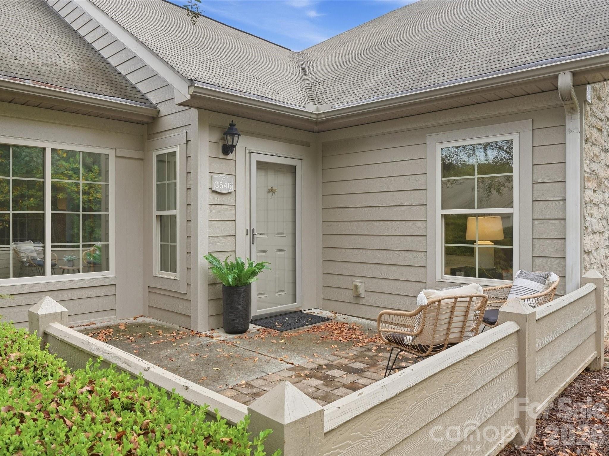 3546 S Bank Court Property Photo 26