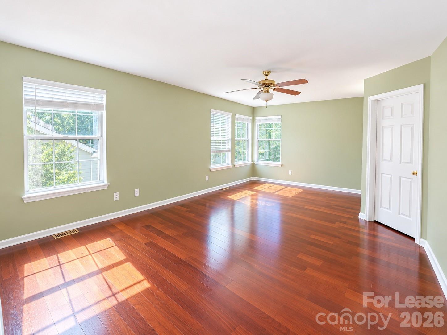 6803 Flat Creek Drive Property Photo 9