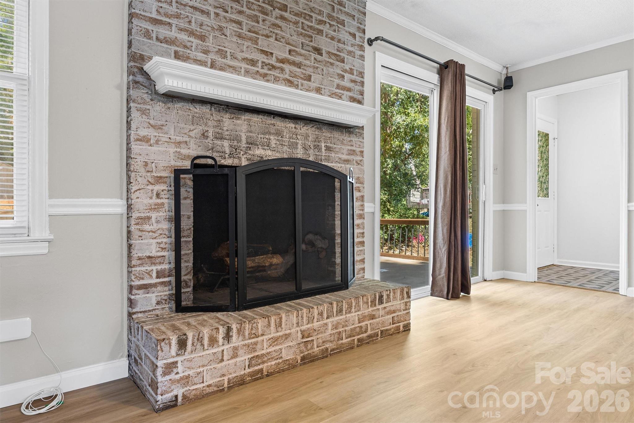 2021 Downey Street Property Photo 8