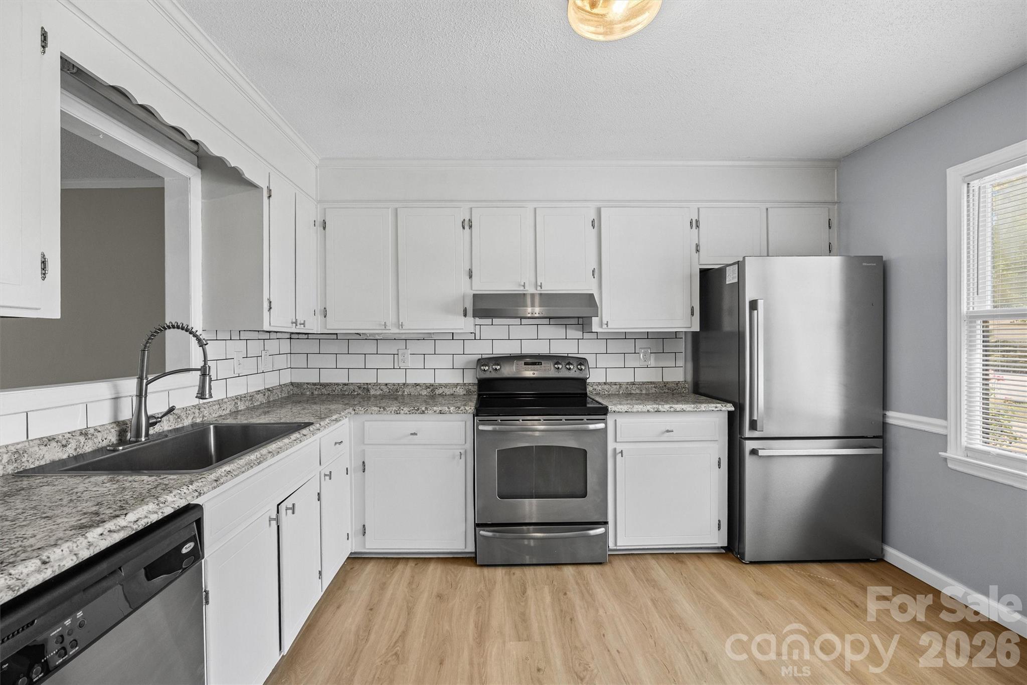 2021 Downey Street Property Photo 11