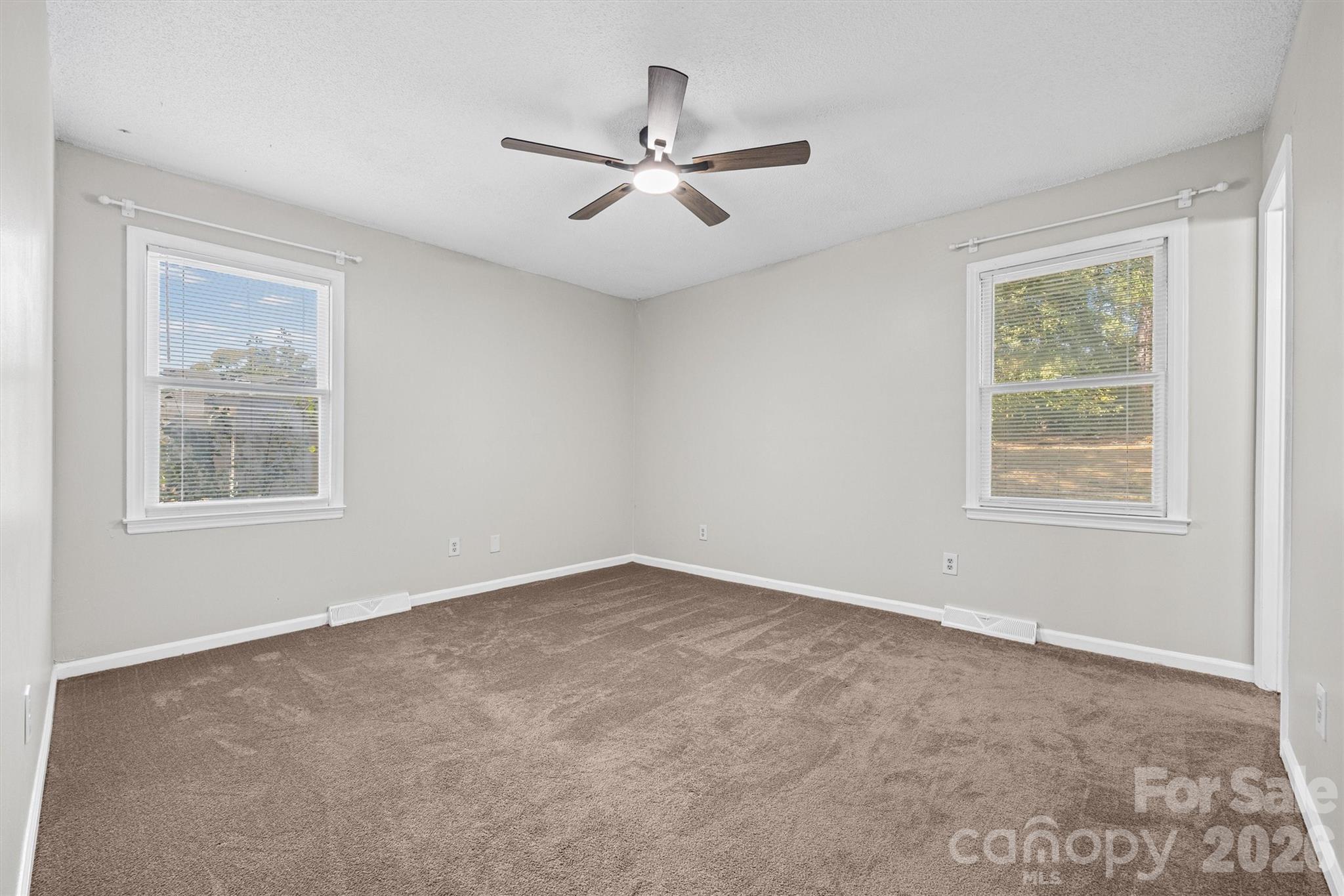 2021 Downey Street Property Photo 16
