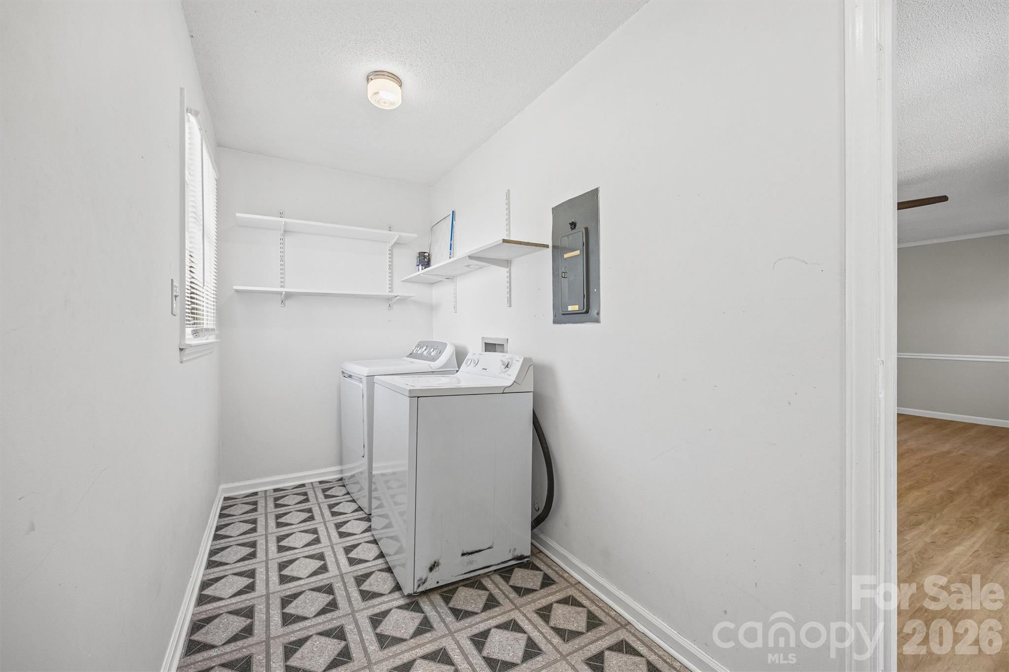 2021 Downey Street Property Photo 20