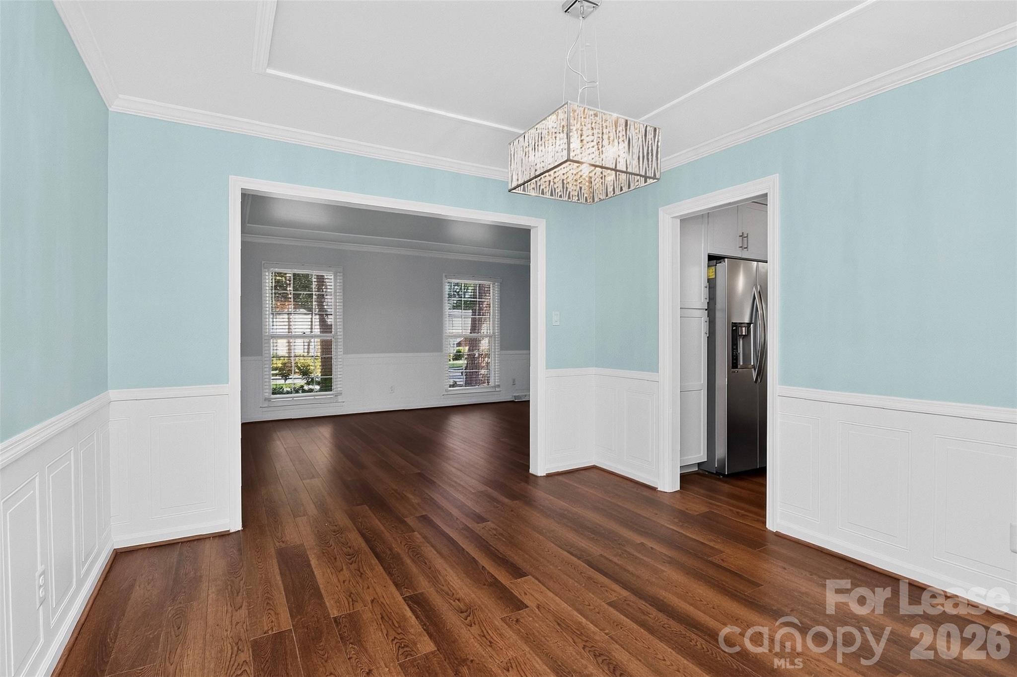 2438 Knickerbocker Drive Property Photo 8