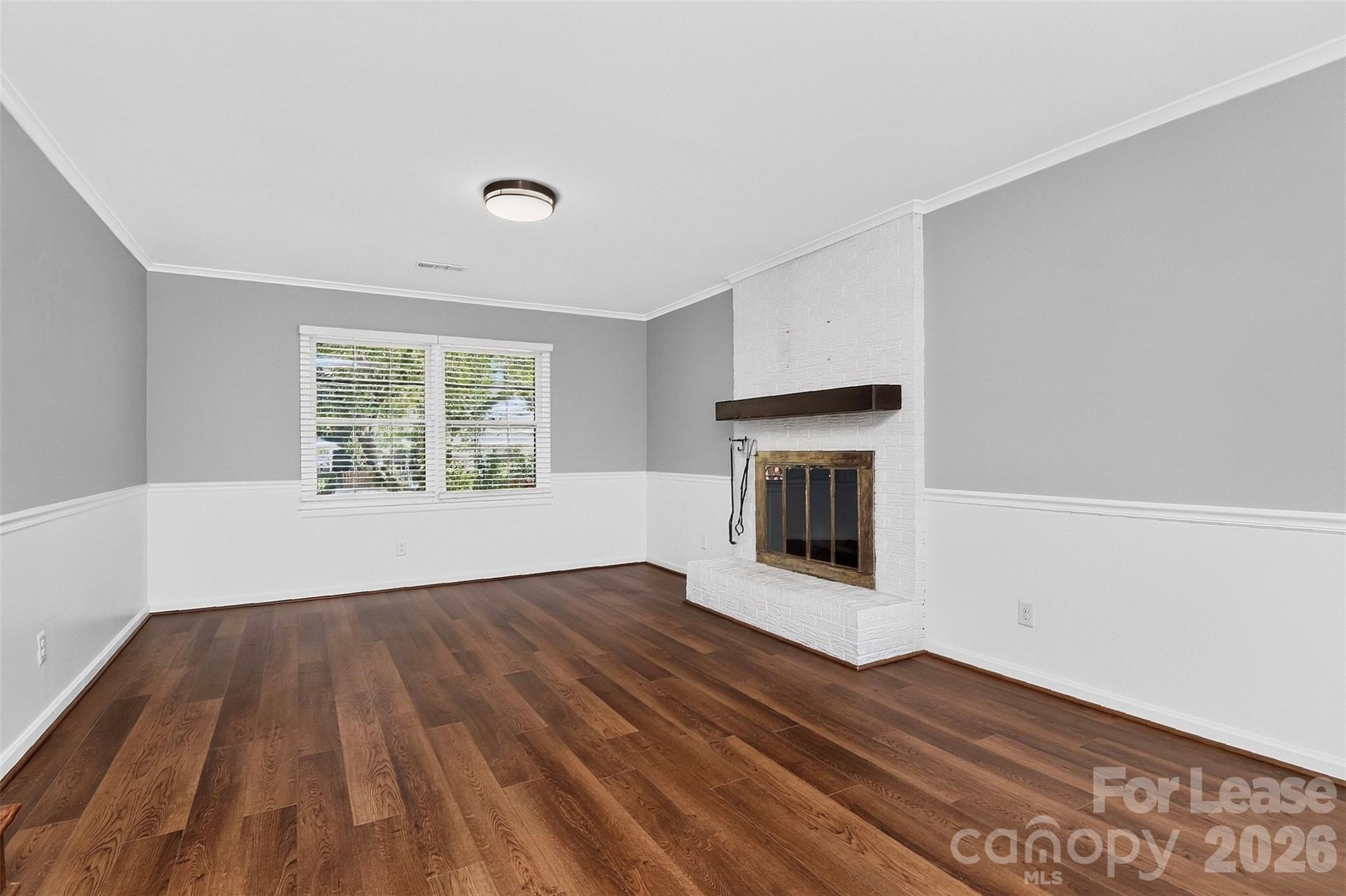 2438 Knickerbocker Drive Property Photo 18
