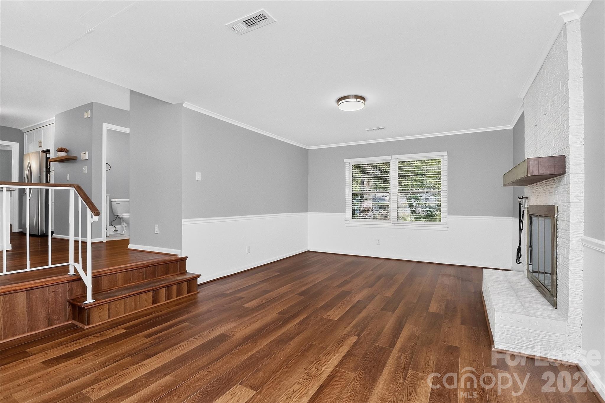 2438 Knickerbocker Drive Property Photo 19