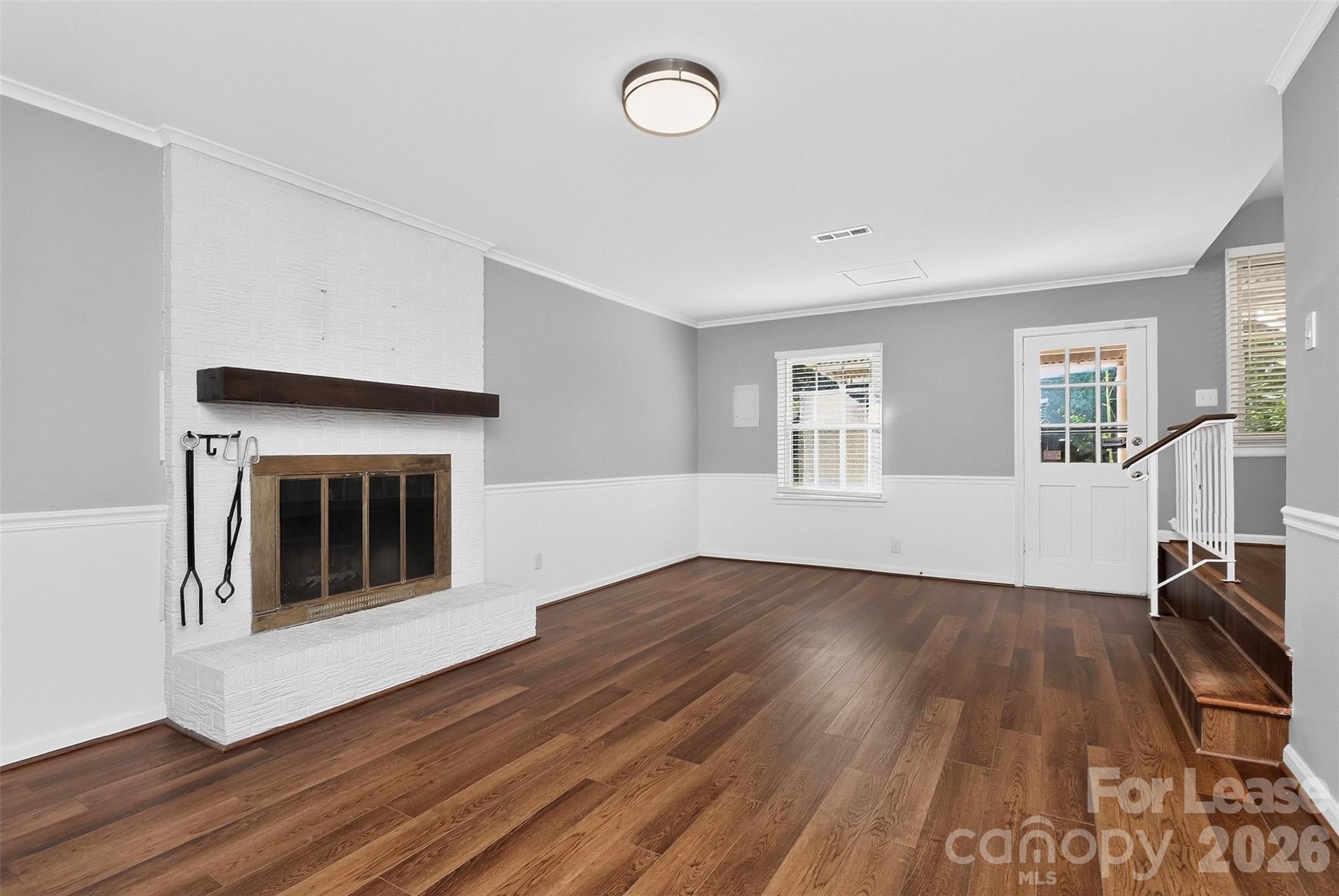 2438 Knickerbocker Drive Property Photo 20