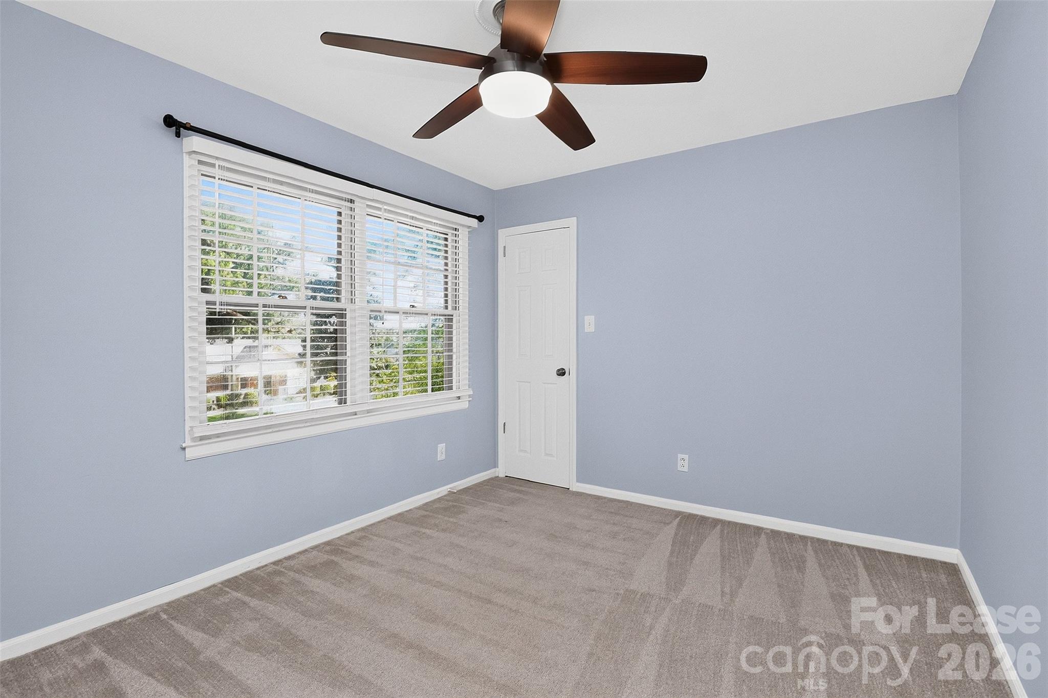 2438 Knickerbocker Drive Property Photo 24
