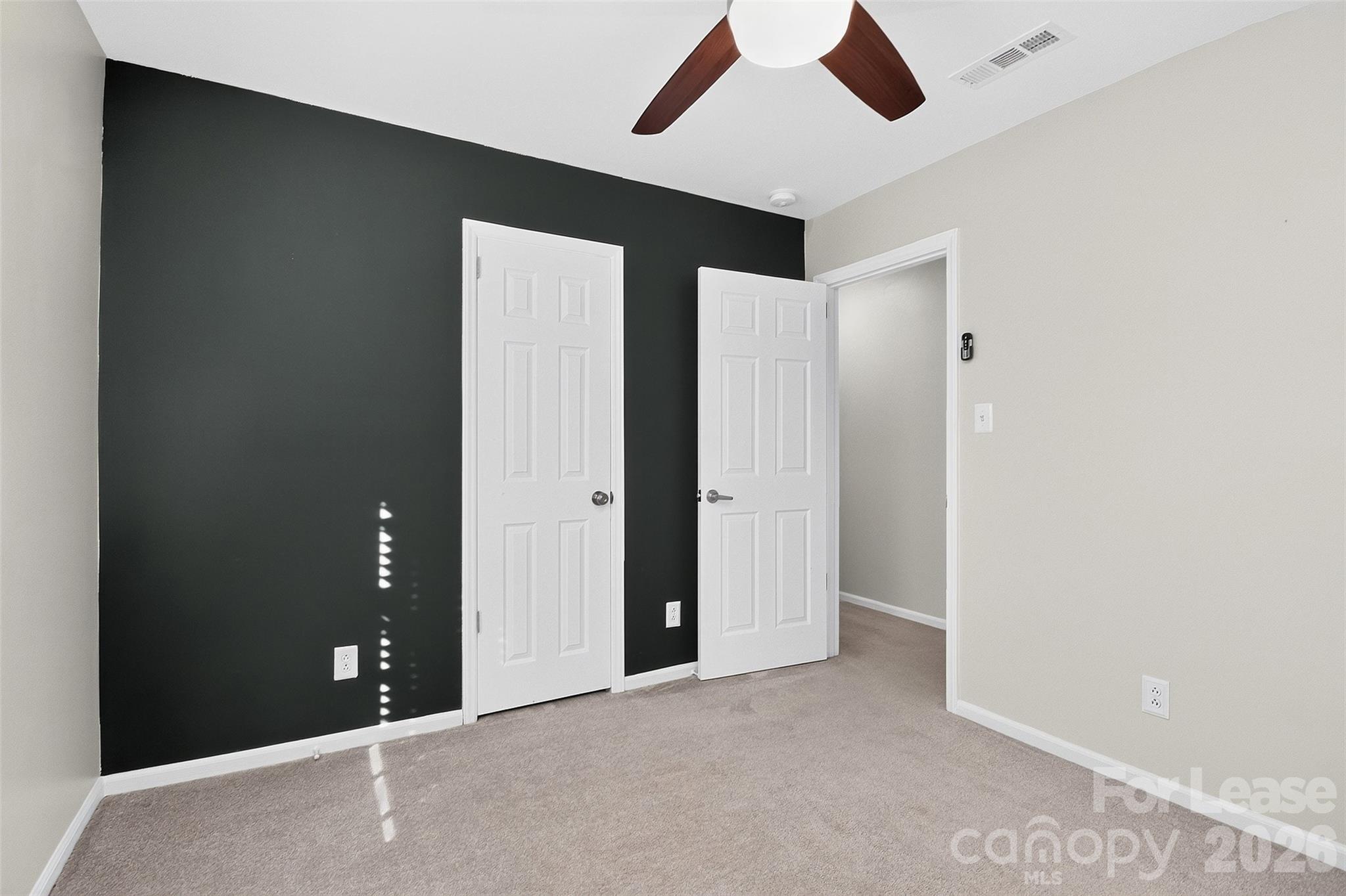 2438 Knickerbocker Drive Property Photo 31