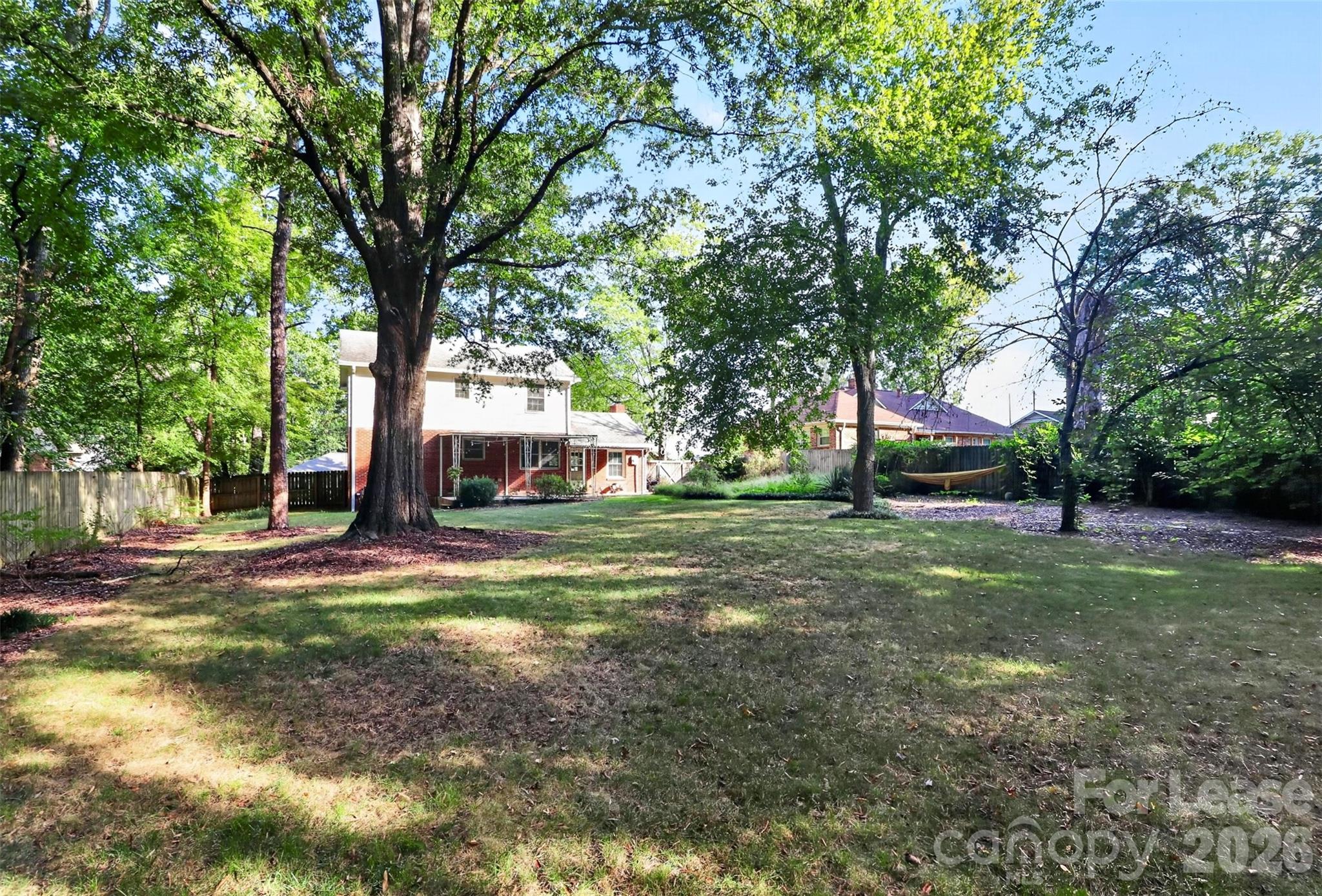 2438 Knickerbocker Drive Property Photo 32