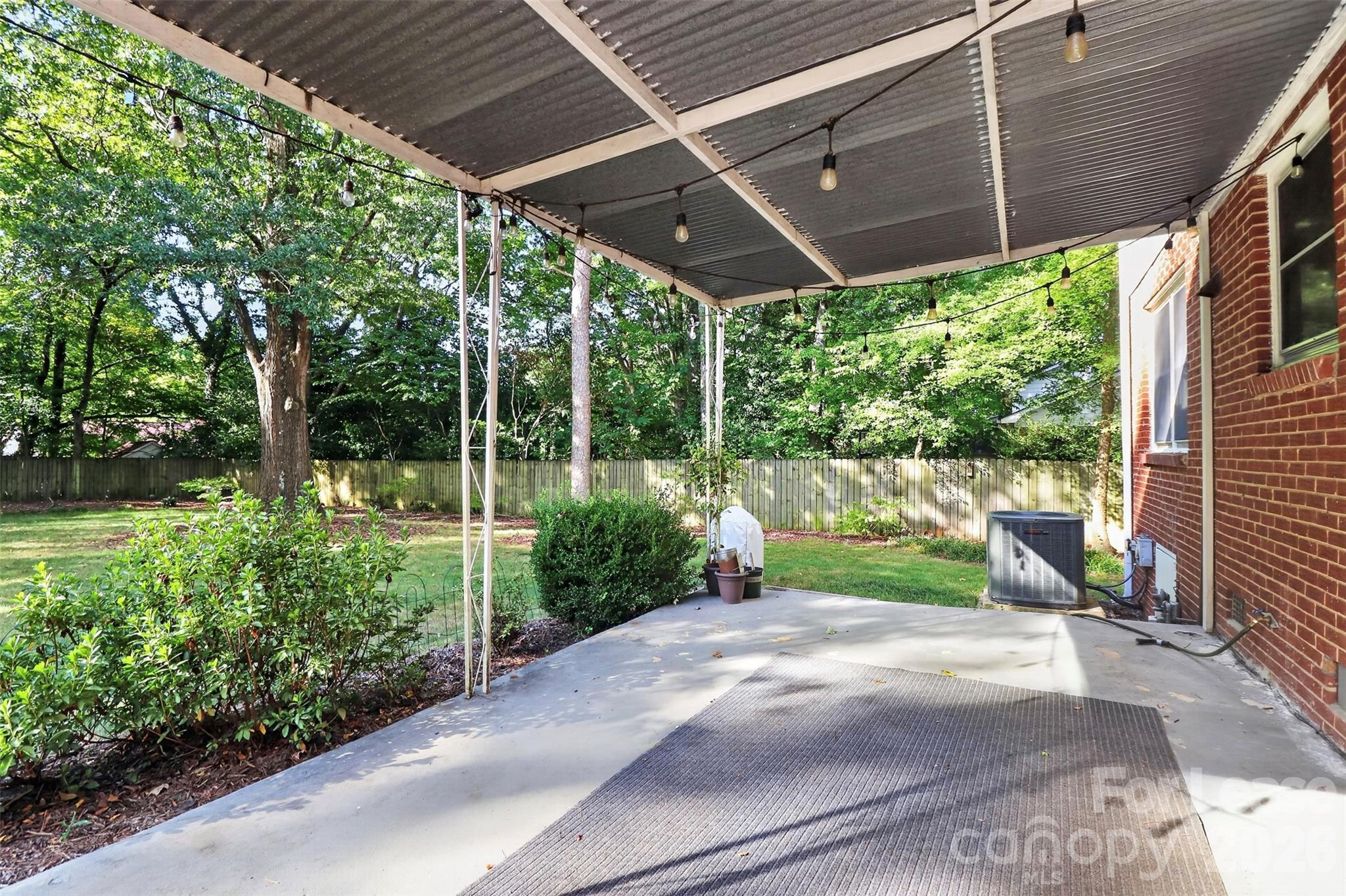 2438 Knickerbocker Drive Property Photo 34