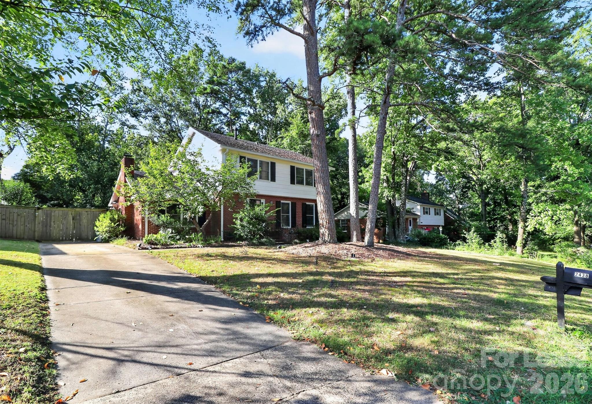2438 Knickerbocker Drive Property Photo 41