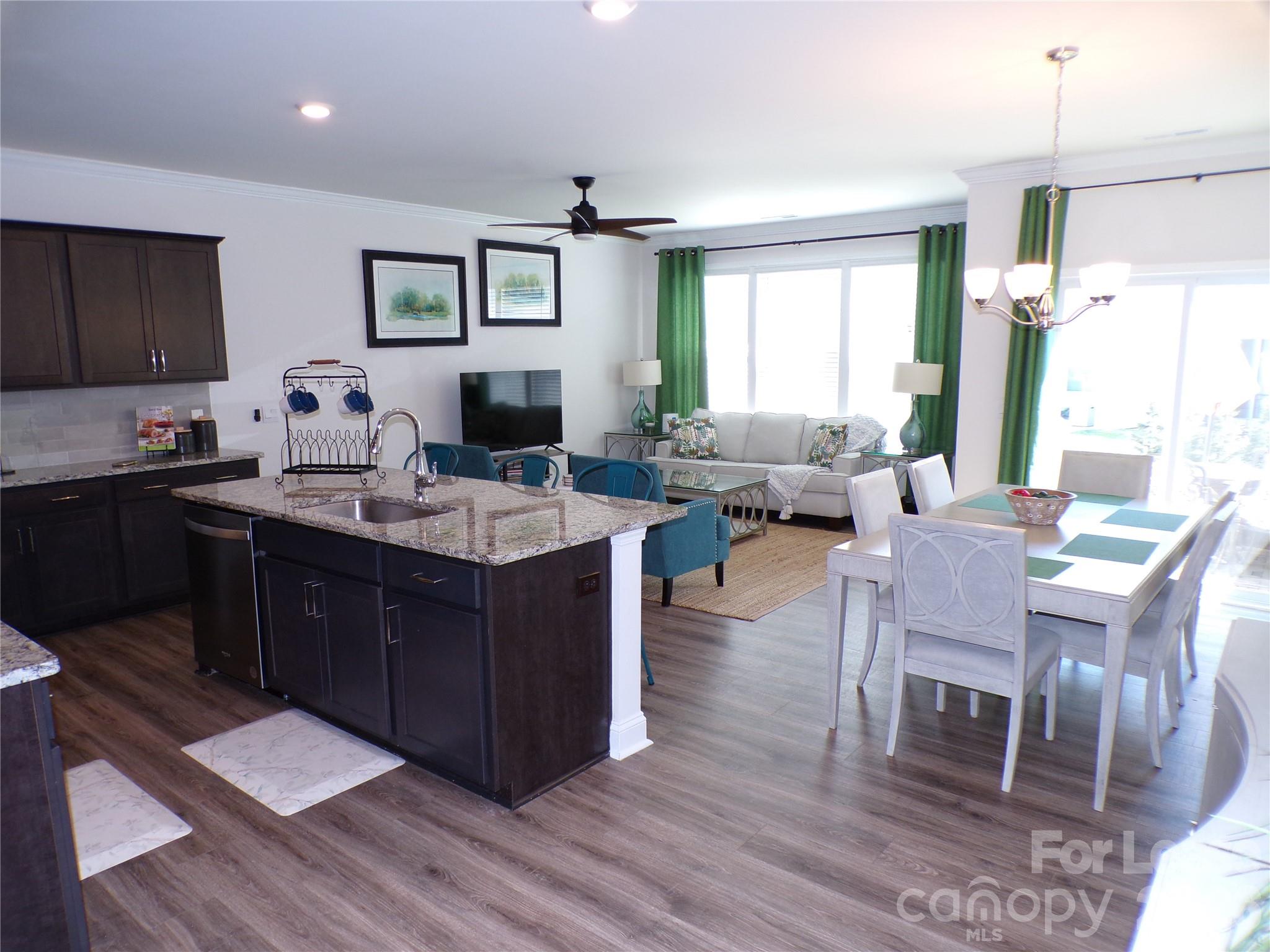 63 Creekview Road Property Photo 4