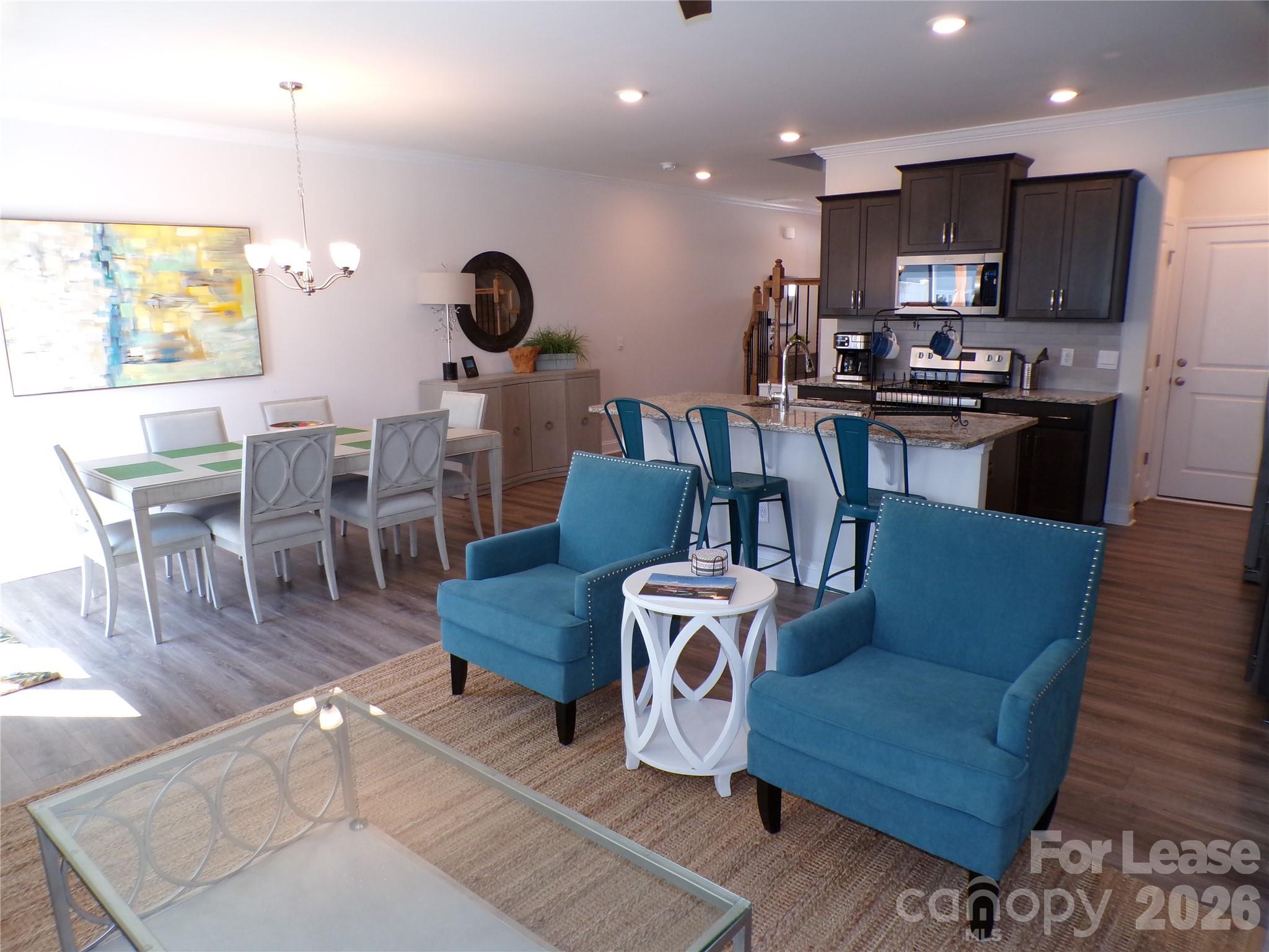 63 Creekview Road Property Photo 6