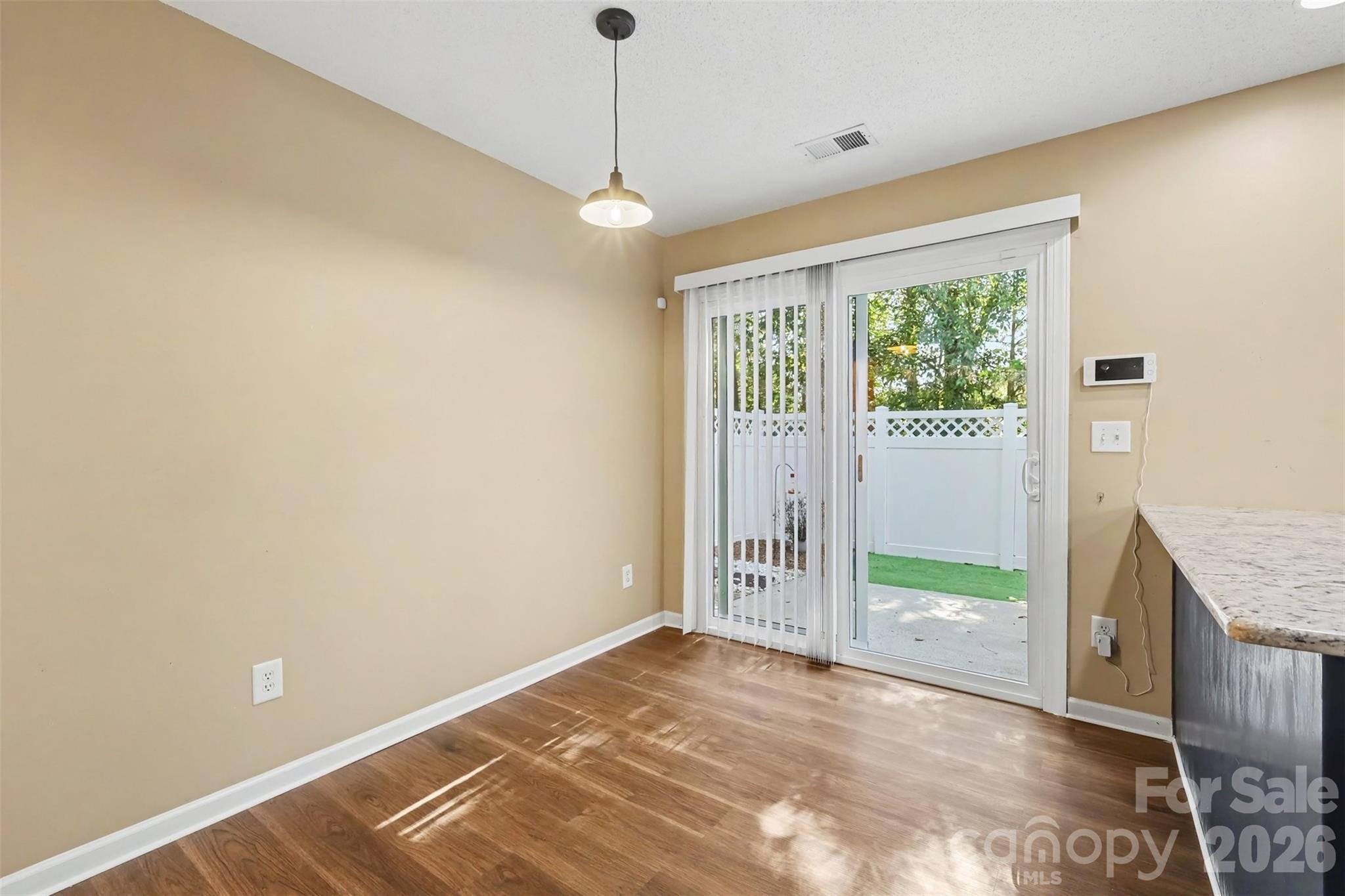 10134 Frosty Lane Property Photo 7