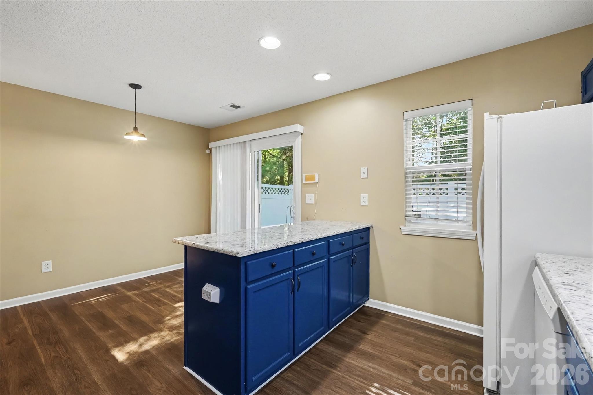 10134 Frosty Lane Property Photo 10