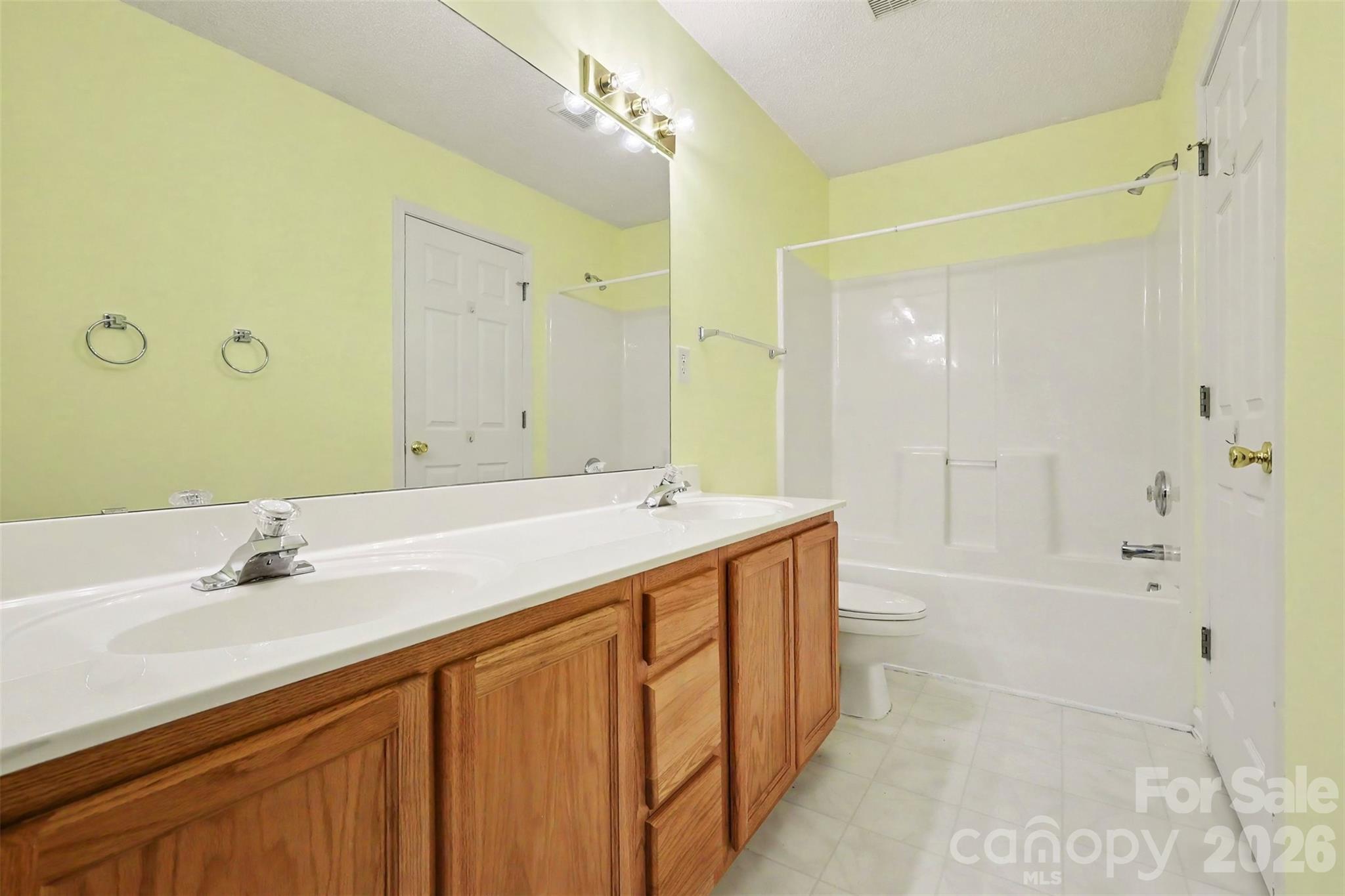 10134 Frosty Lane Property Photo 15