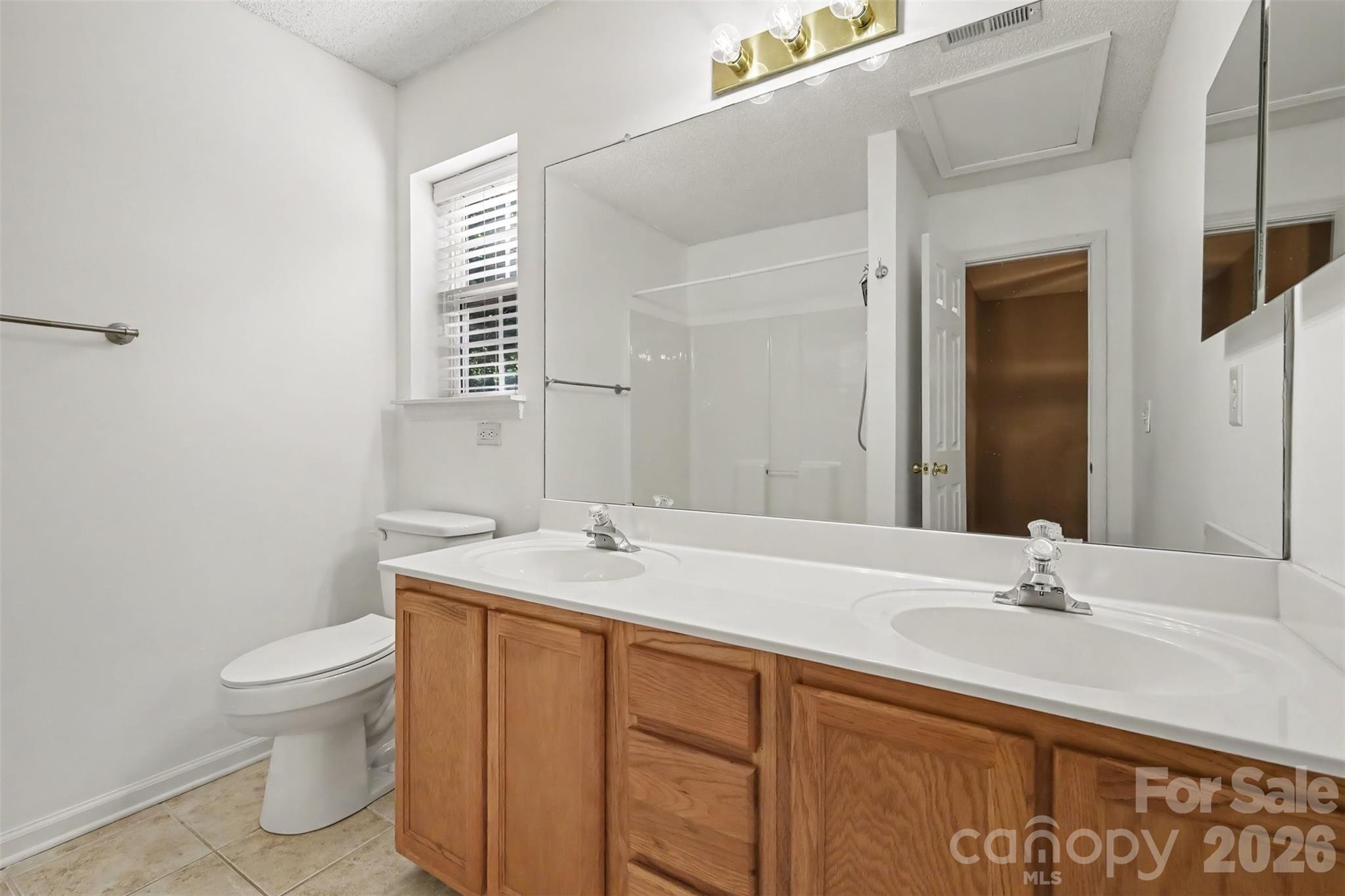 10134 Frosty Lane Property Photo 18