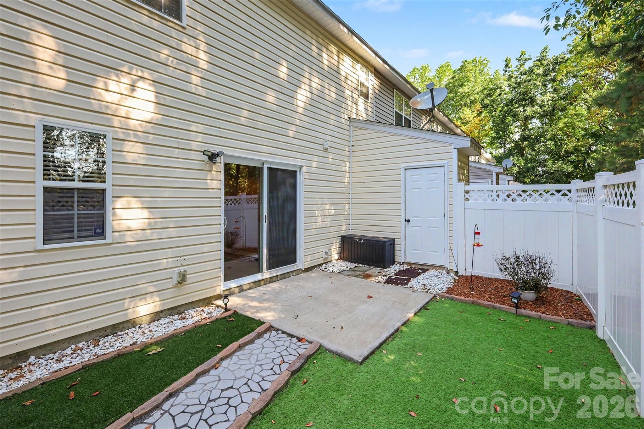 10134 Frosty Lane Property Photo 23