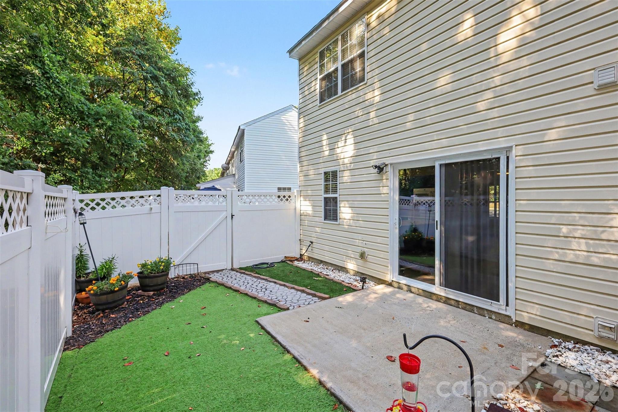 10134 Frosty Lane Property Photo 24