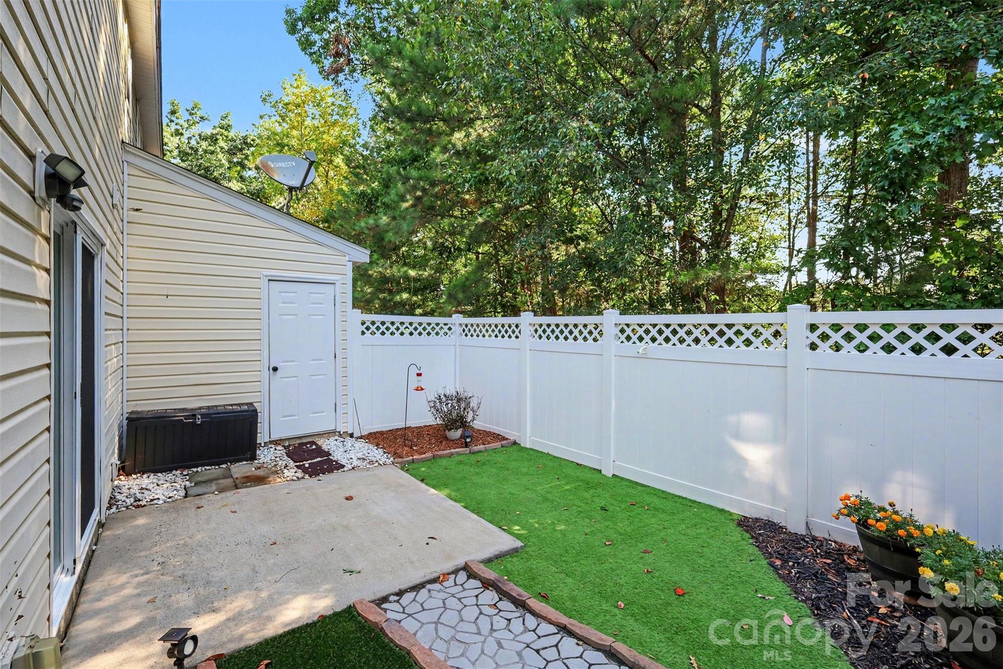 10134 Frosty Lane Property Photo 25