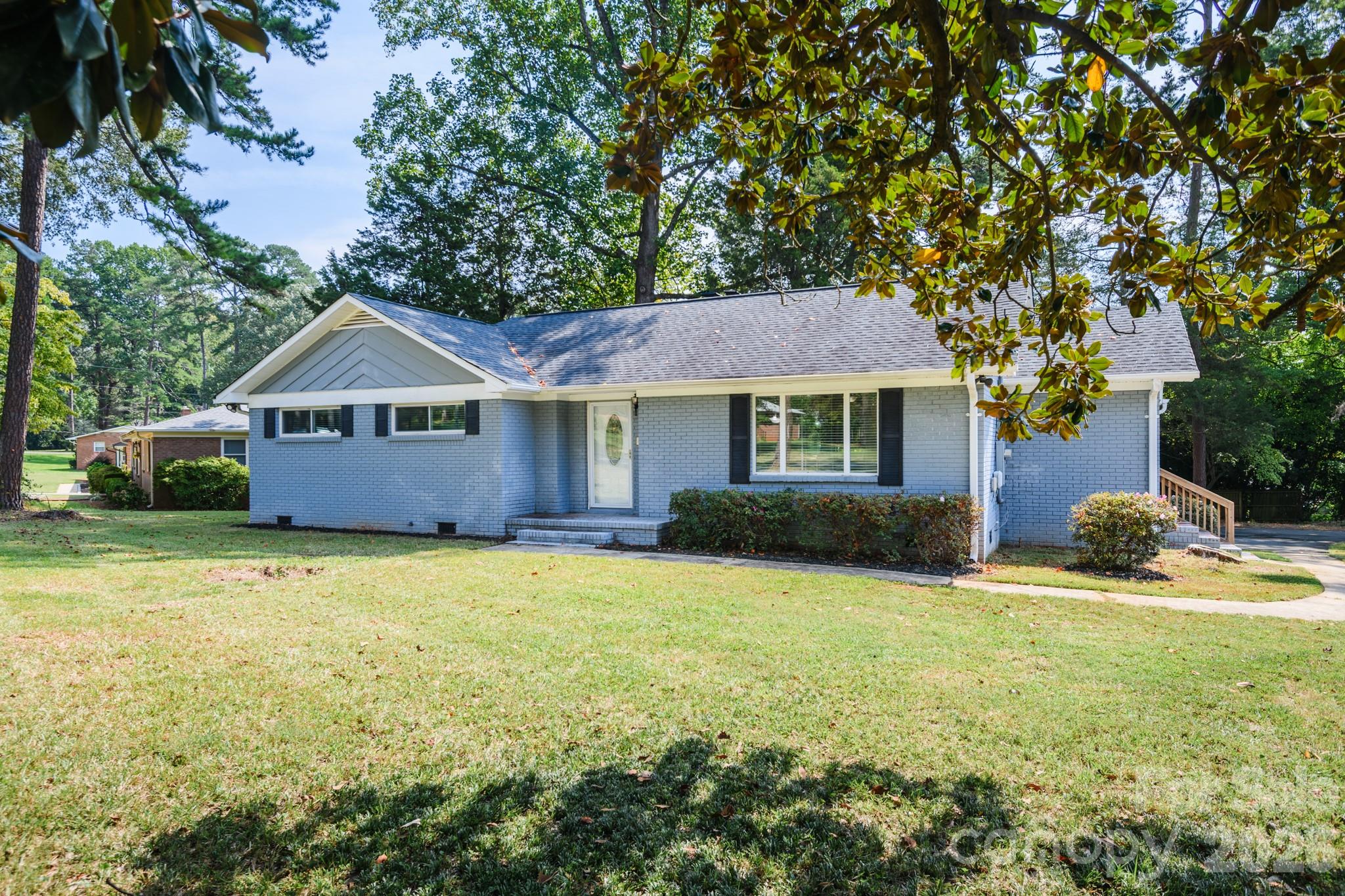 6414 Elmwood Circle Property Photo 1