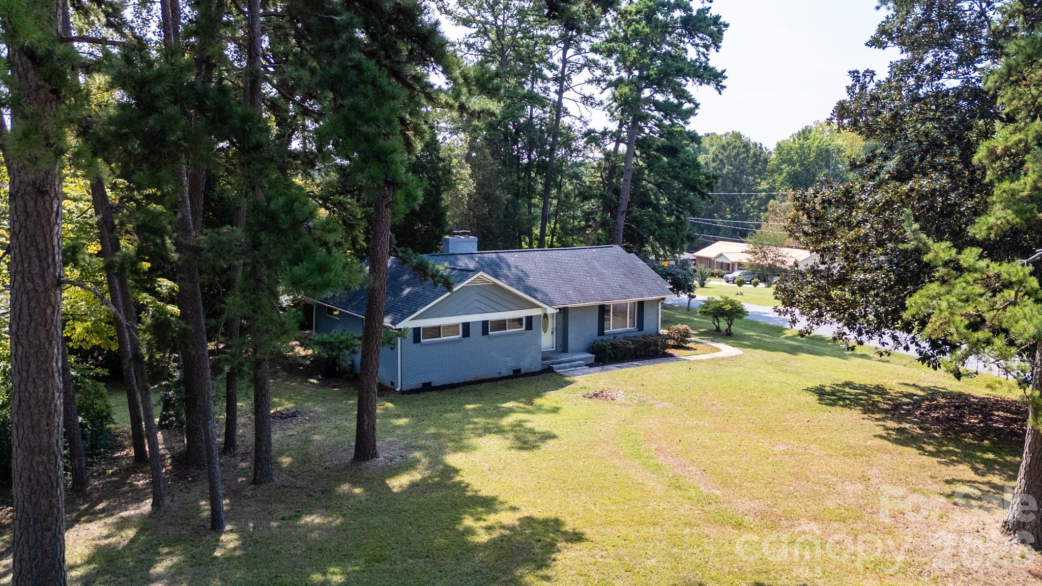 6414 Elmwood Circle Property Photo 1