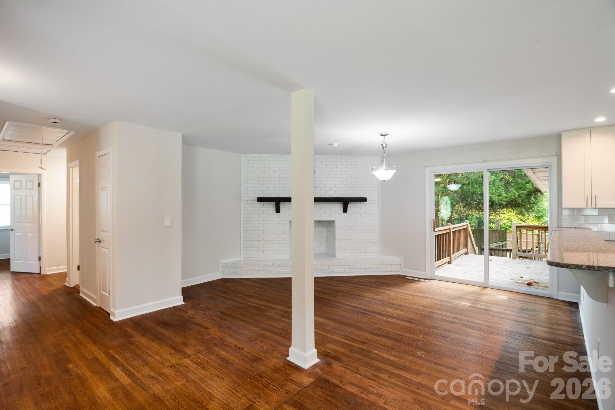 6414 Elmwood Circle Property Photo 25