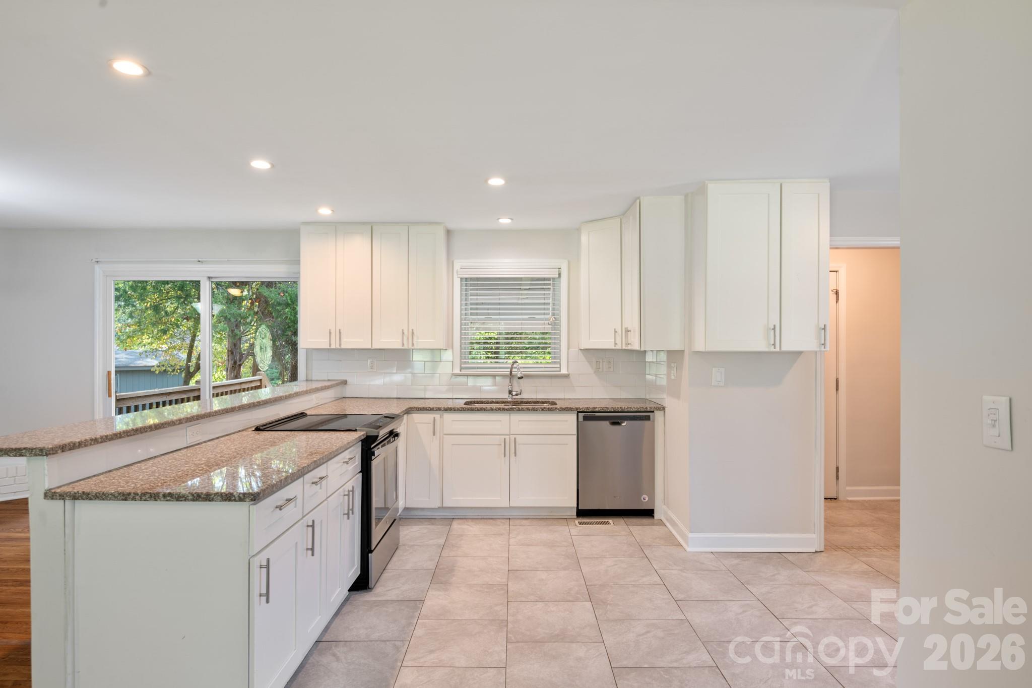 6414 Elmwood Circle Property Photo 40
