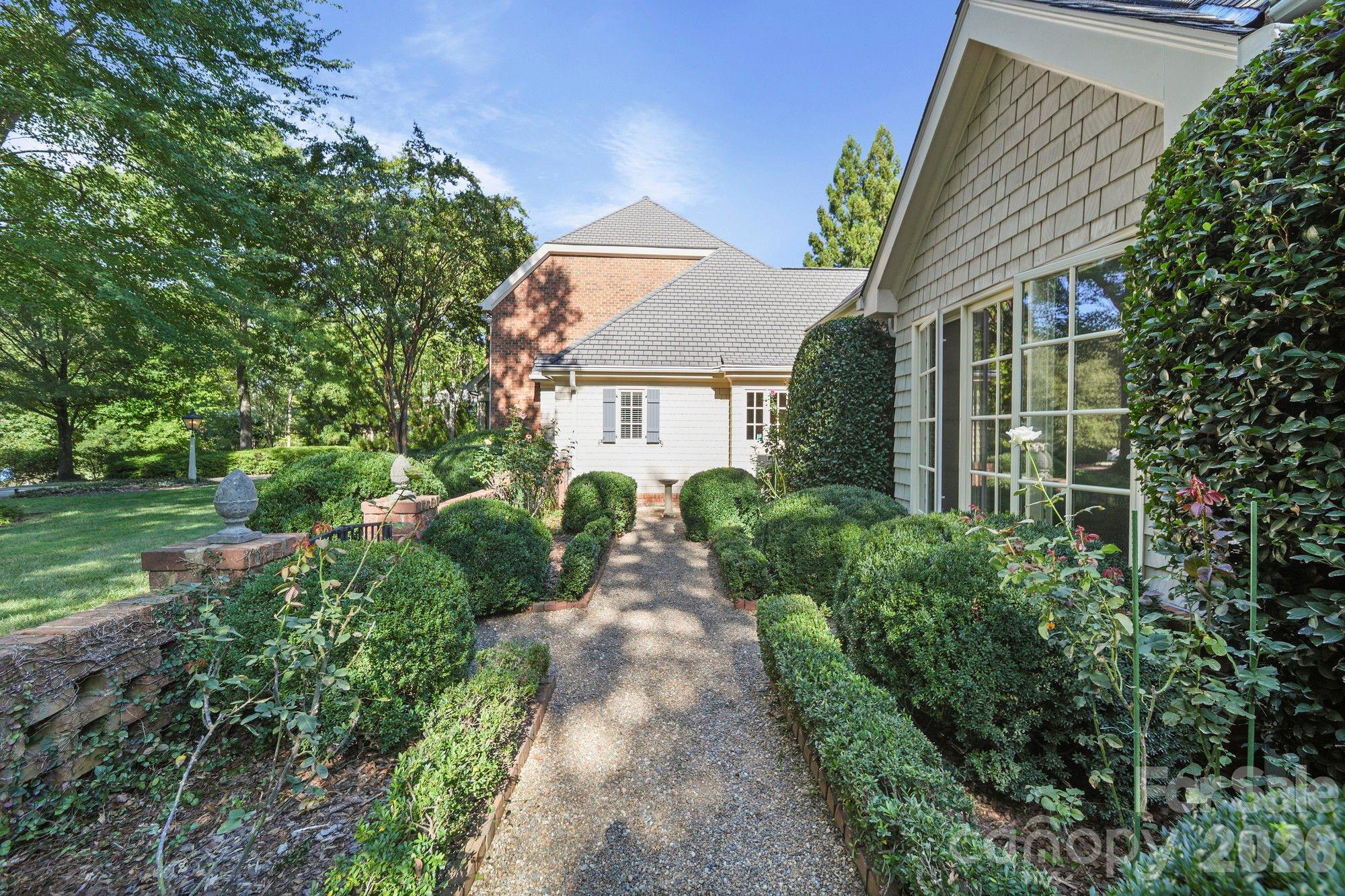 505 Muirfield Drive Property Photo 6