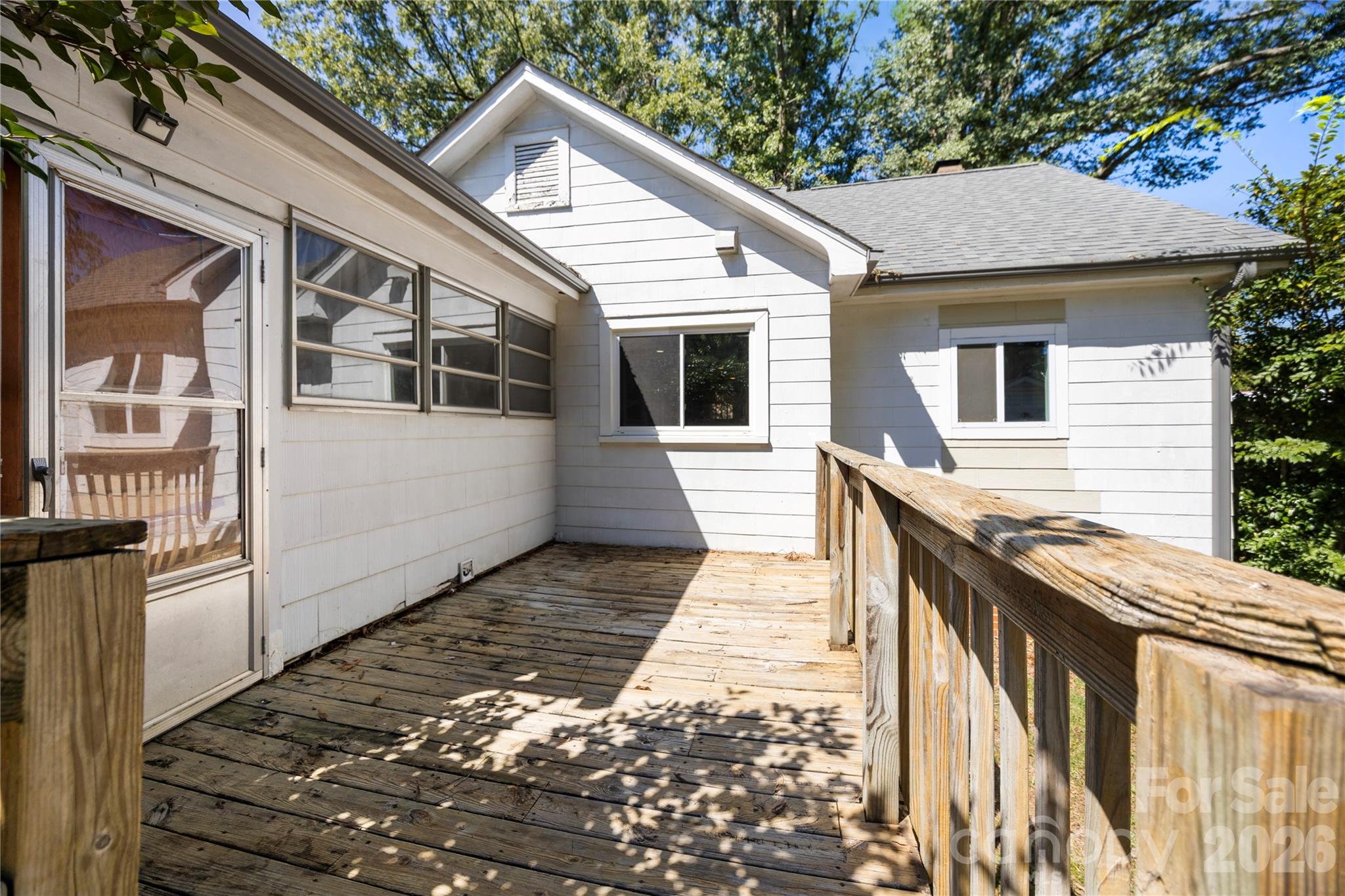 309 S Main Avenue Property Photo 3
