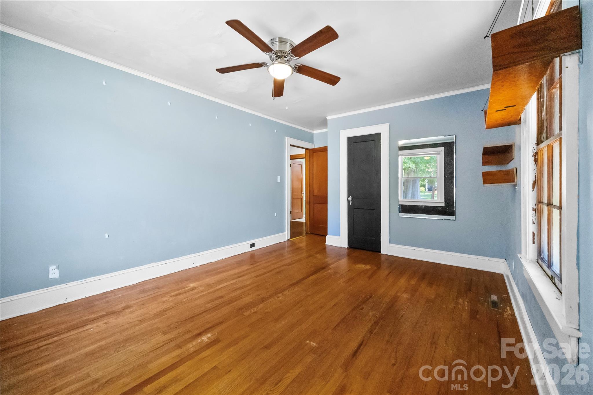 309 S Main Avenue Property Photo 19