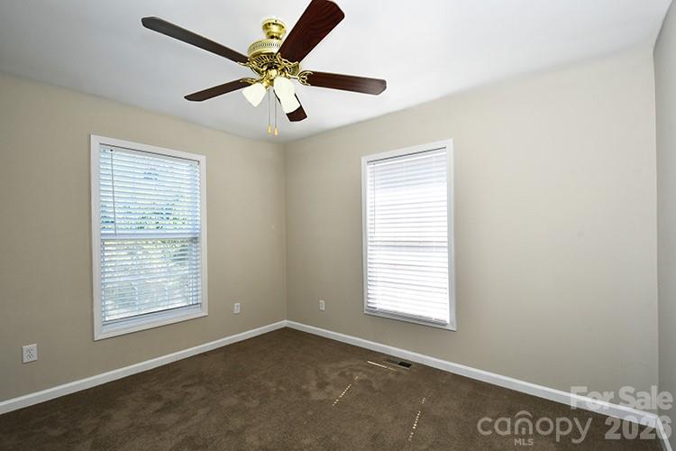 235 Crystal Circle Property Photo 10