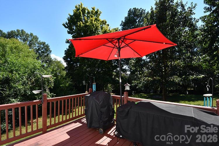 235 Crystal Circle Property Photo 19
