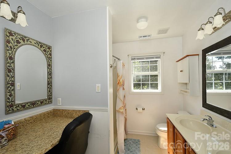 235 Crystal Circle Property Photo 24