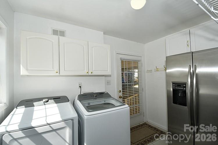 235 Crystal Circle Property Photo 25