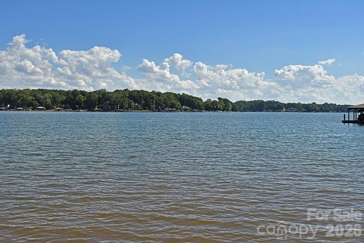 235 Crystal Circle Property Photo 34