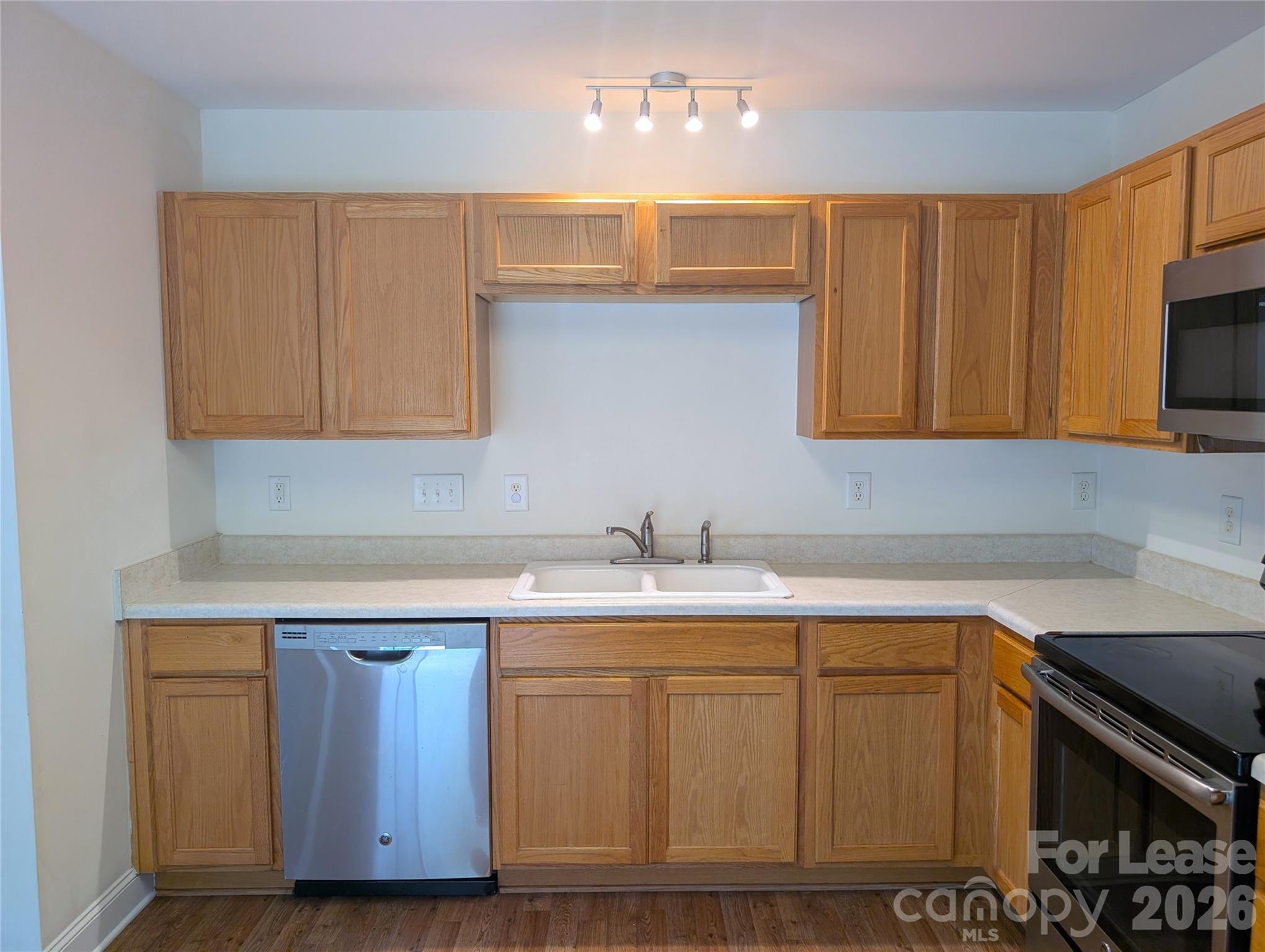 2409 Trace Creek Drive Property Photo 6