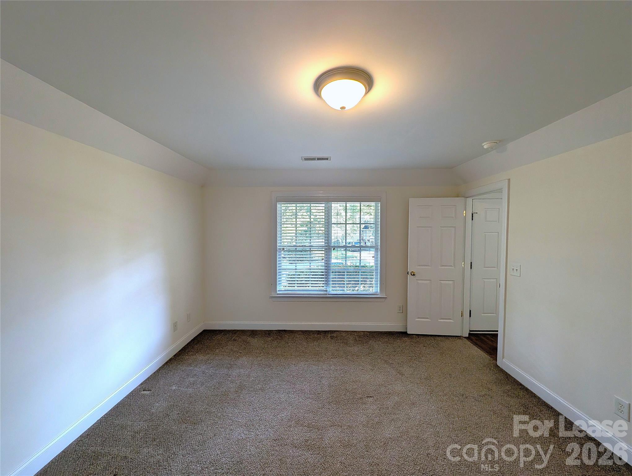 2409 Trace Creek Drive Property Photo 8