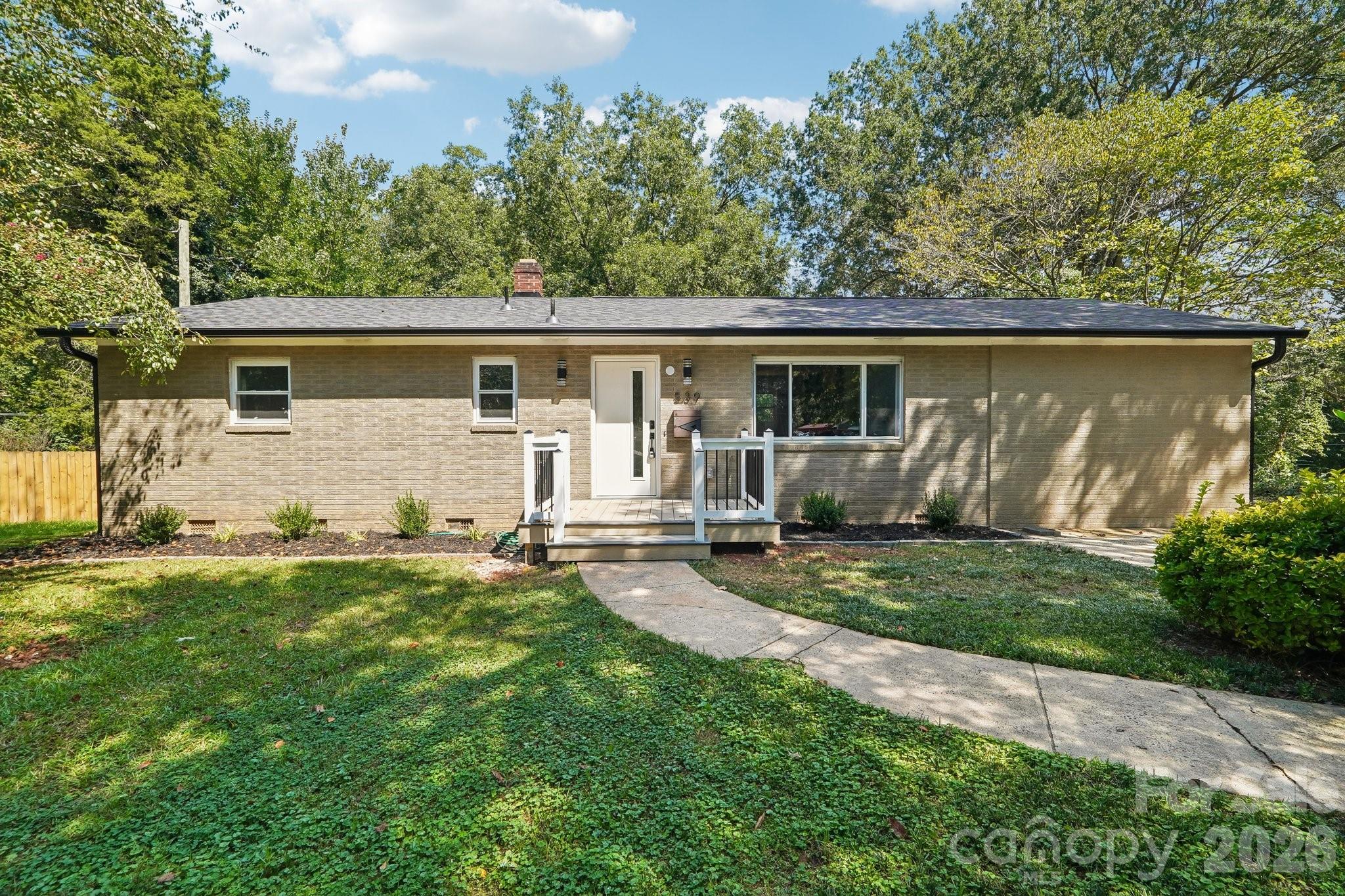 539 Frank Drive Property Photo 5
