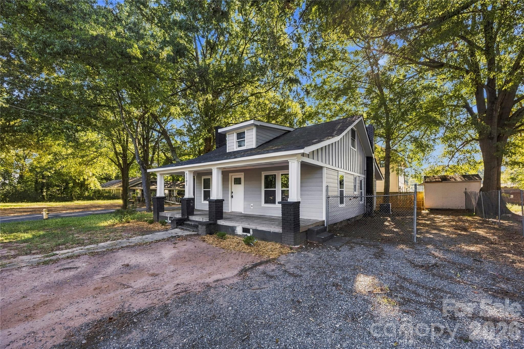 1101 Opal Street Property Photo 3