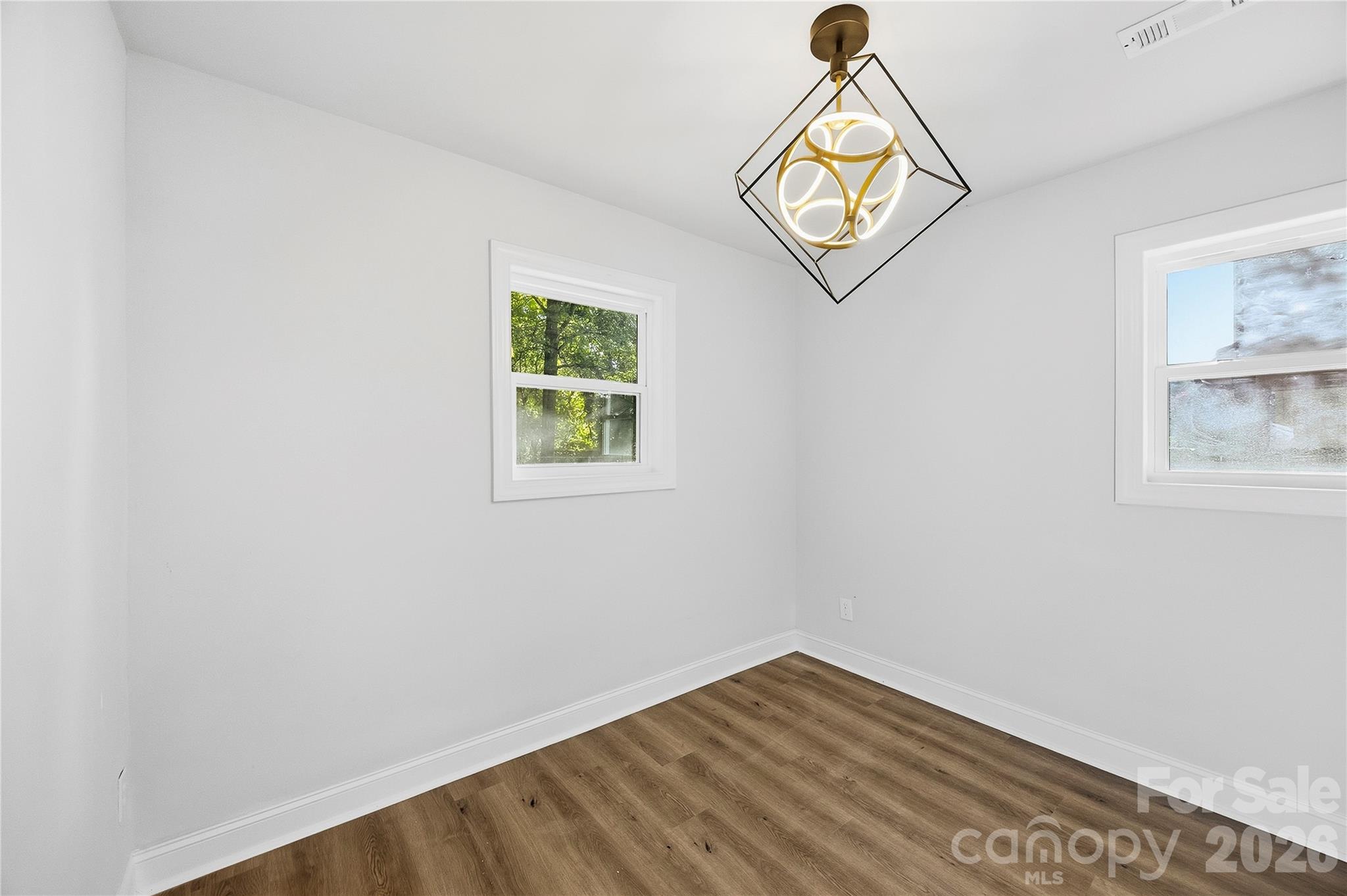 1101 Opal Street Property Photo 8