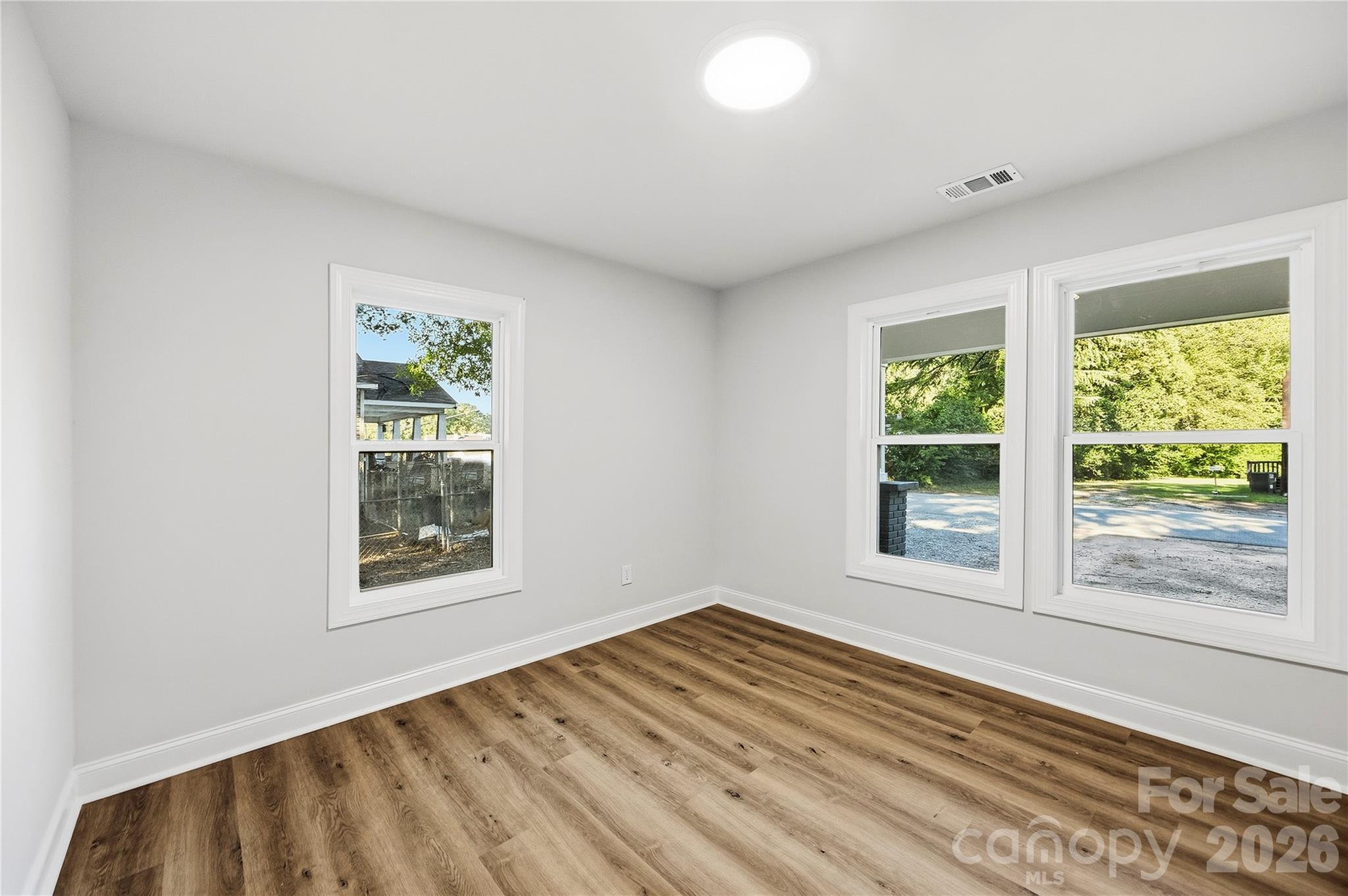 1101 Opal Street Property Photo 15