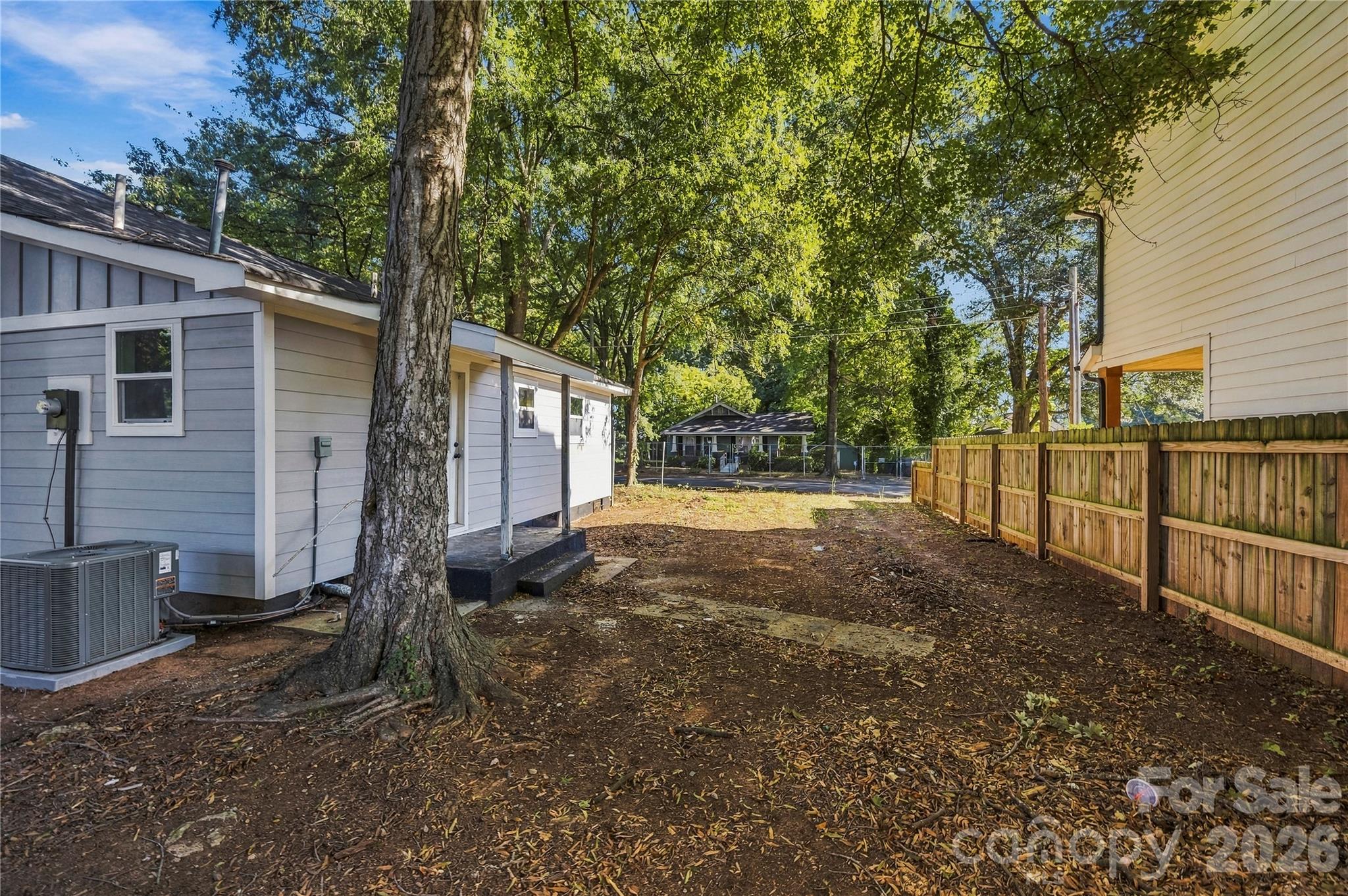 1101 Opal Street Property Photo 24