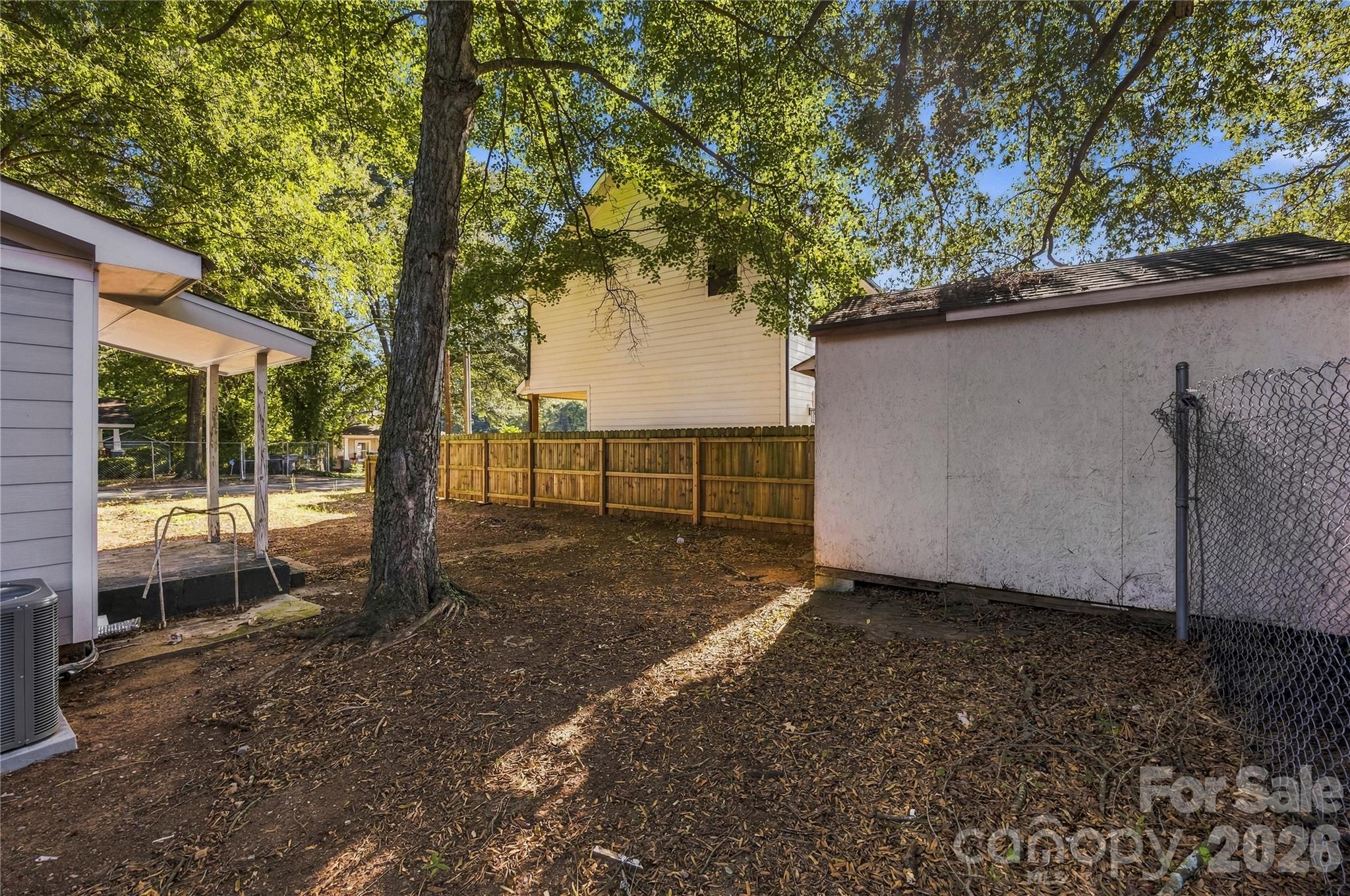 1101 Opal Street Property Photo 25