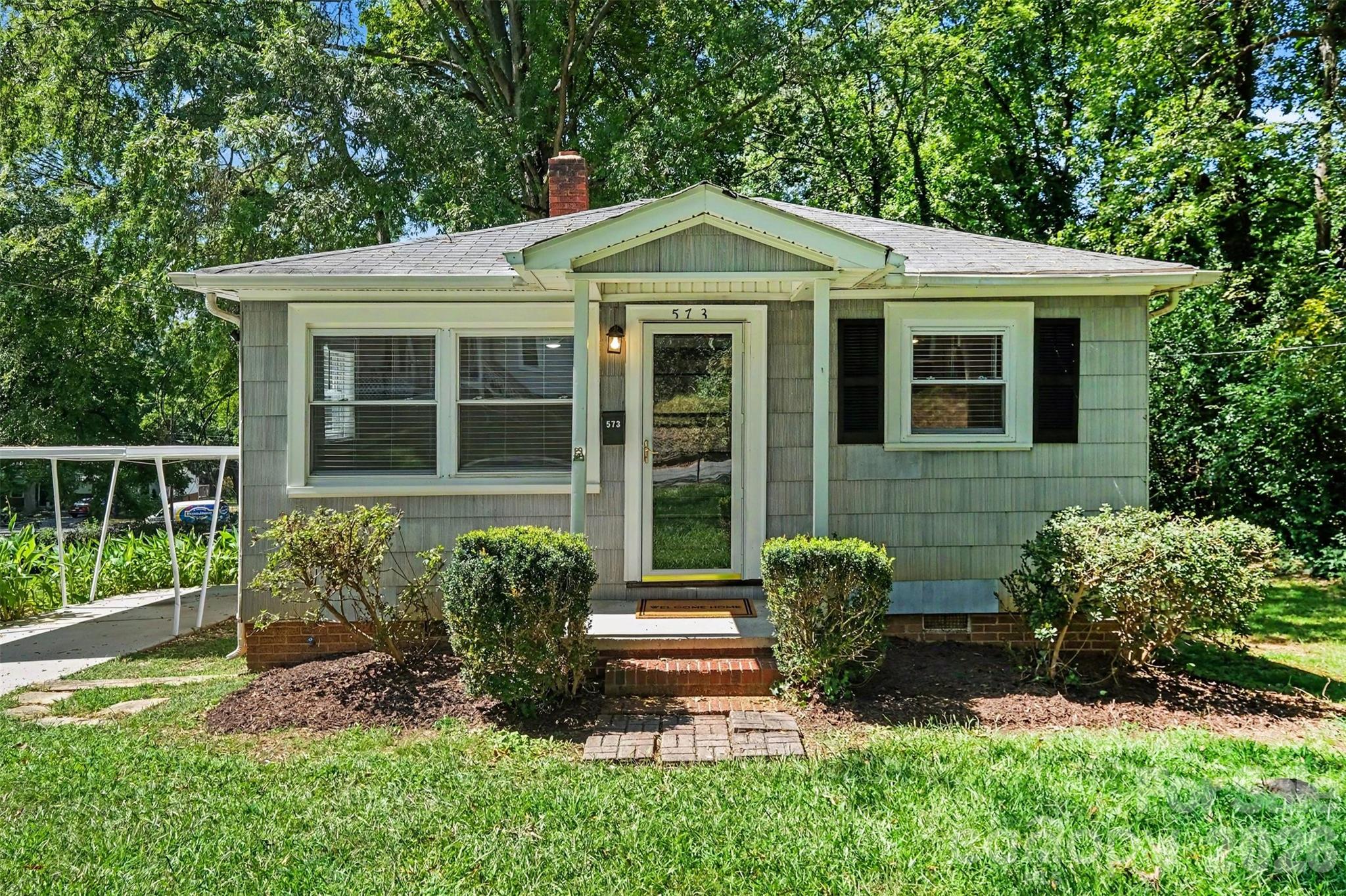 573 Allison Street Property Photo 1